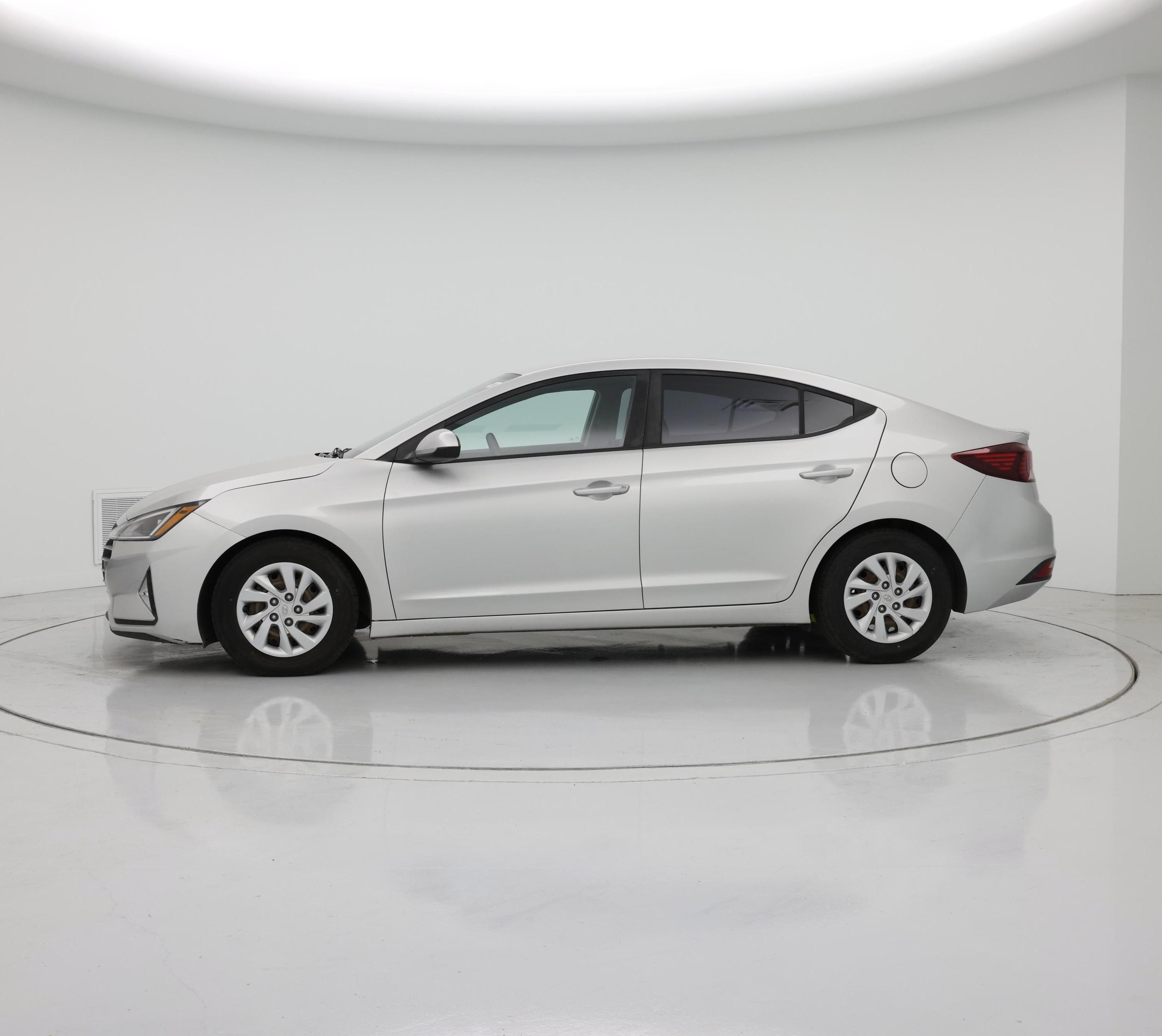 Thumbnail: 2019 Hyundai Elantra - 3