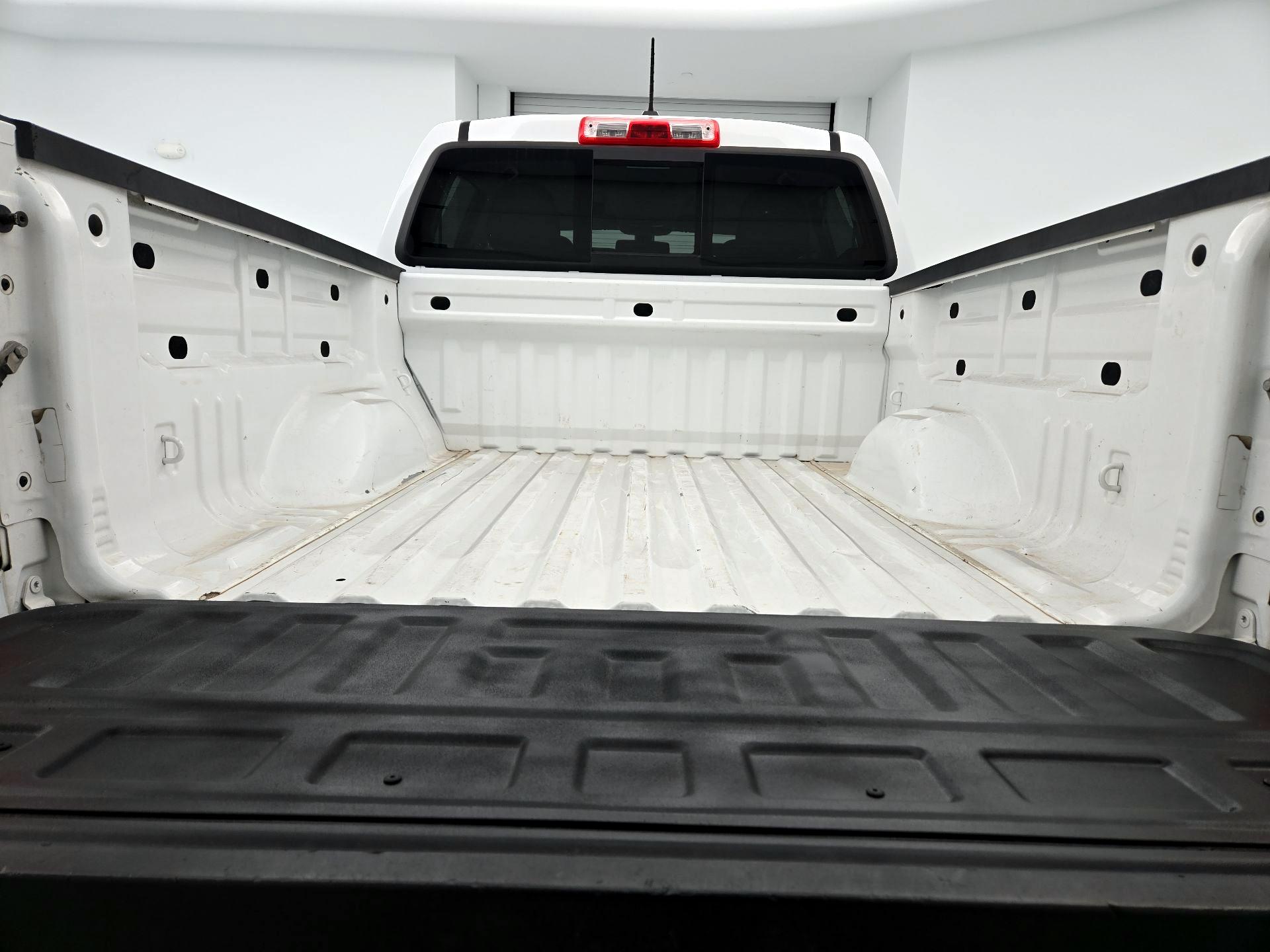 Thumbnail: 2016 Chevrolet Colorado - 20