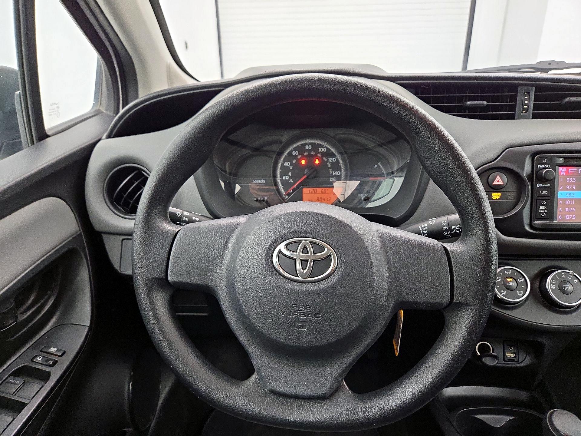 Thumbnail: 2016 Toyota Yaris - 10