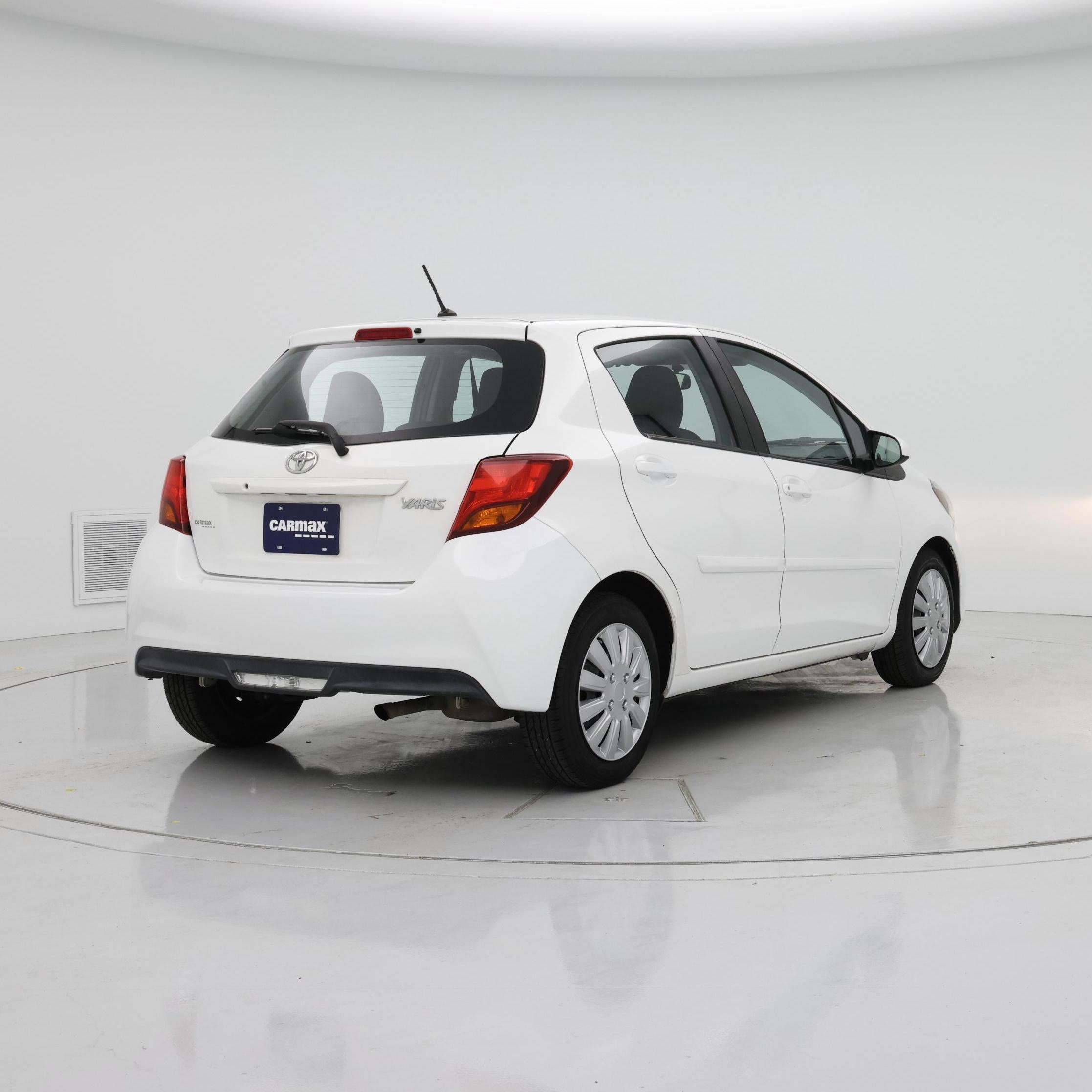 Thumbnail: 2016 Toyota Yaris - 8