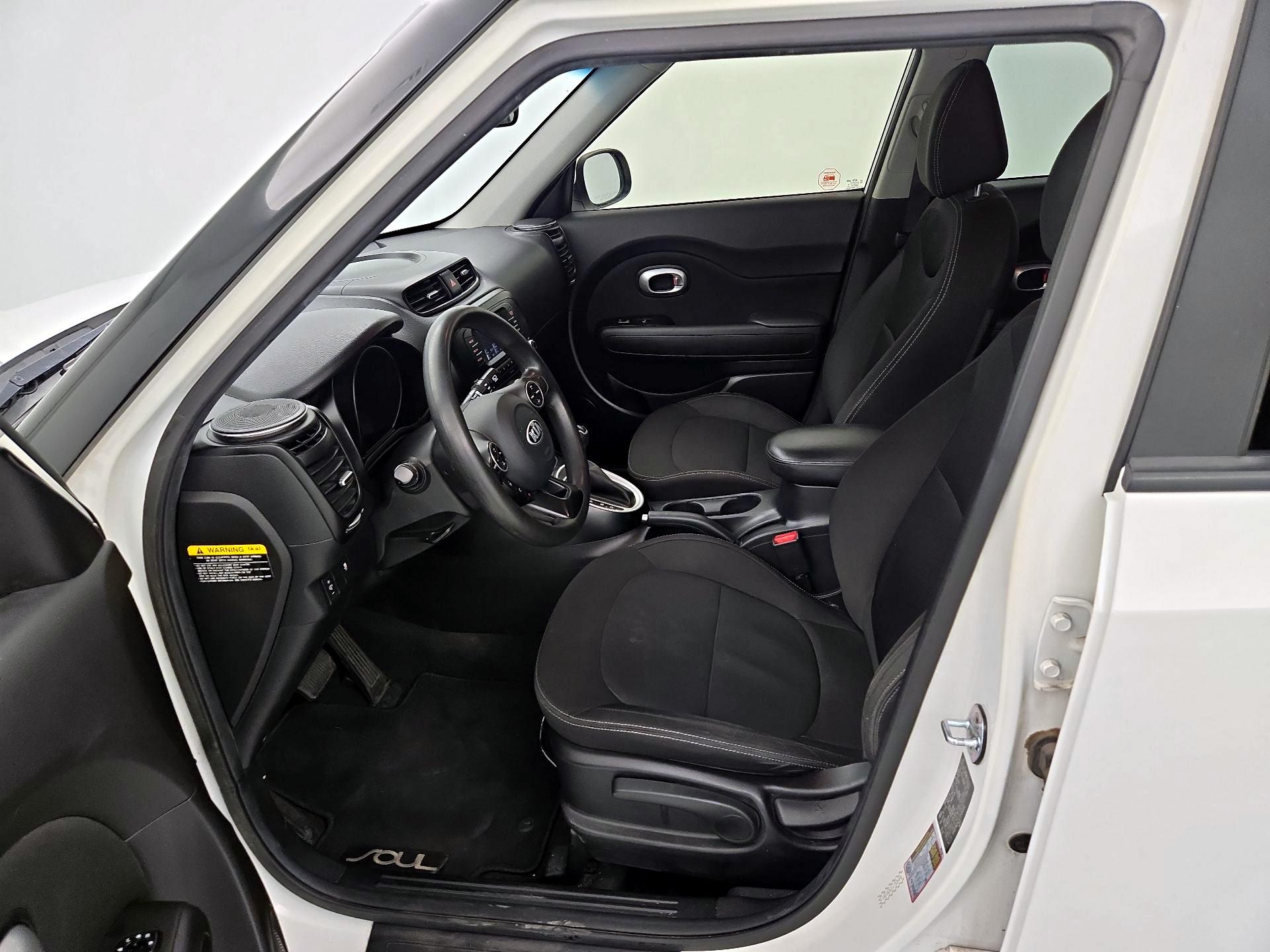Thumbnail: 2018 Kia Soul - 11
