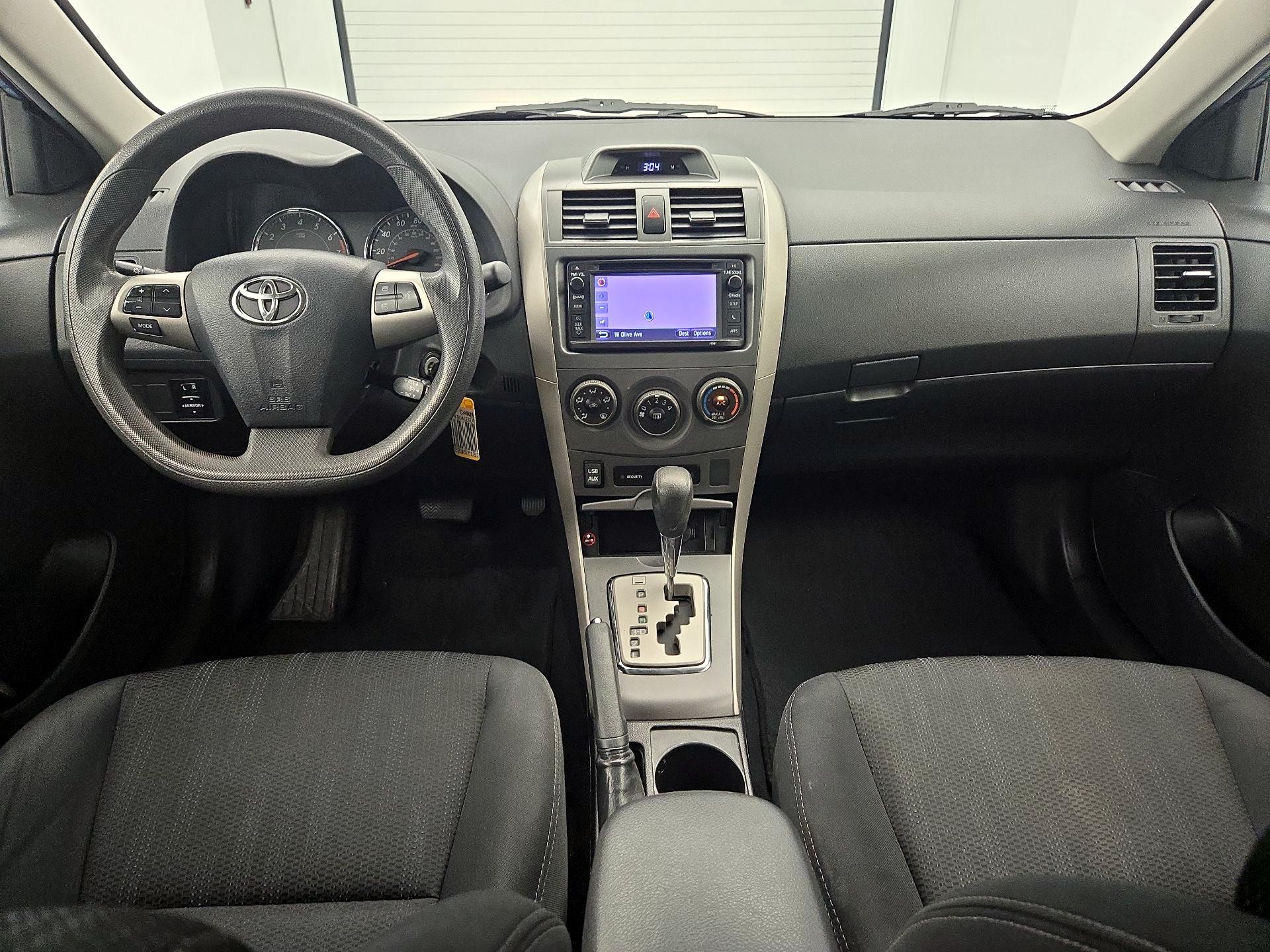 Thumbnail: 2013 Toyota Corolla - 9