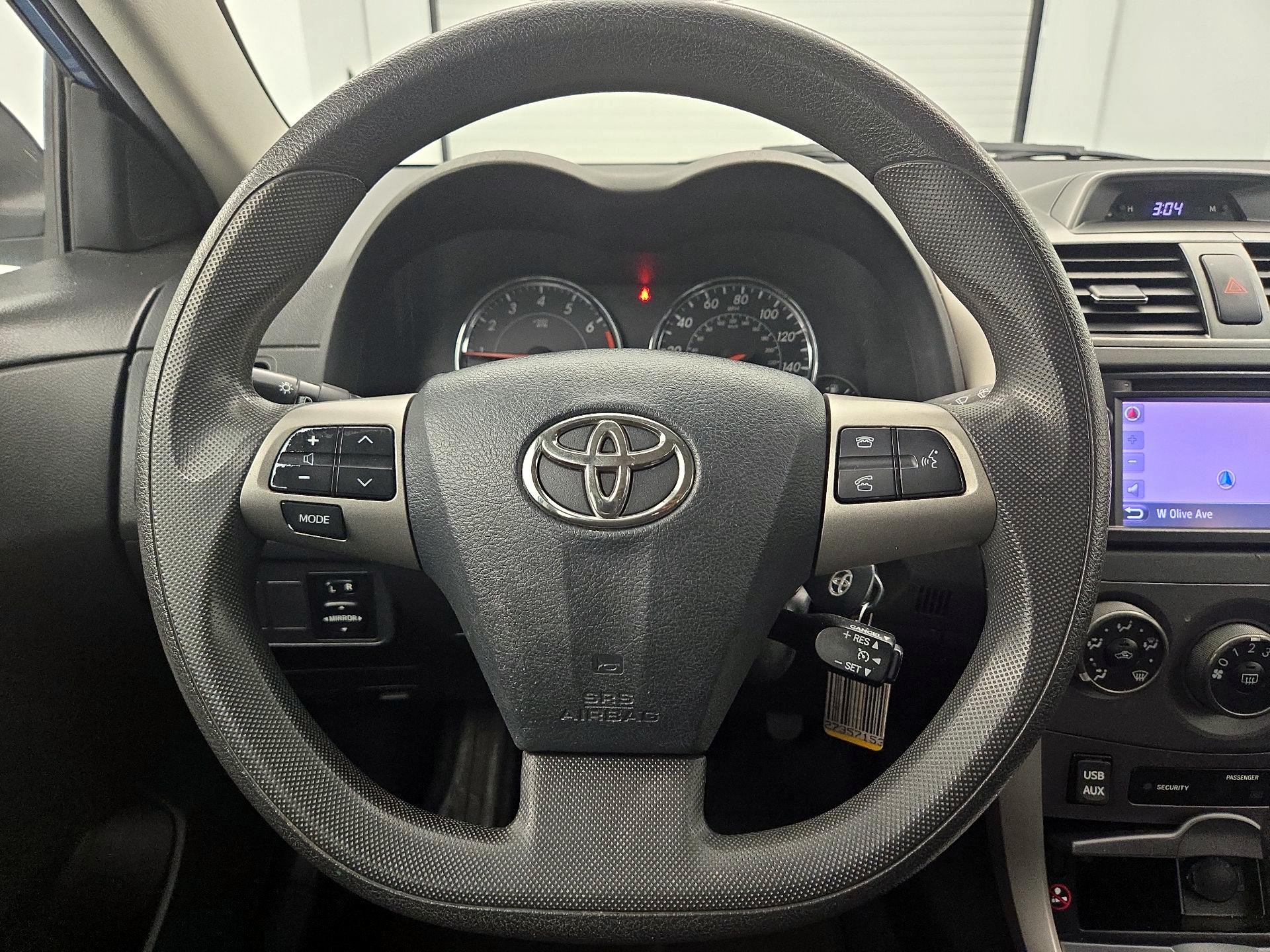 Thumbnail: 2013 Toyota Corolla - 10