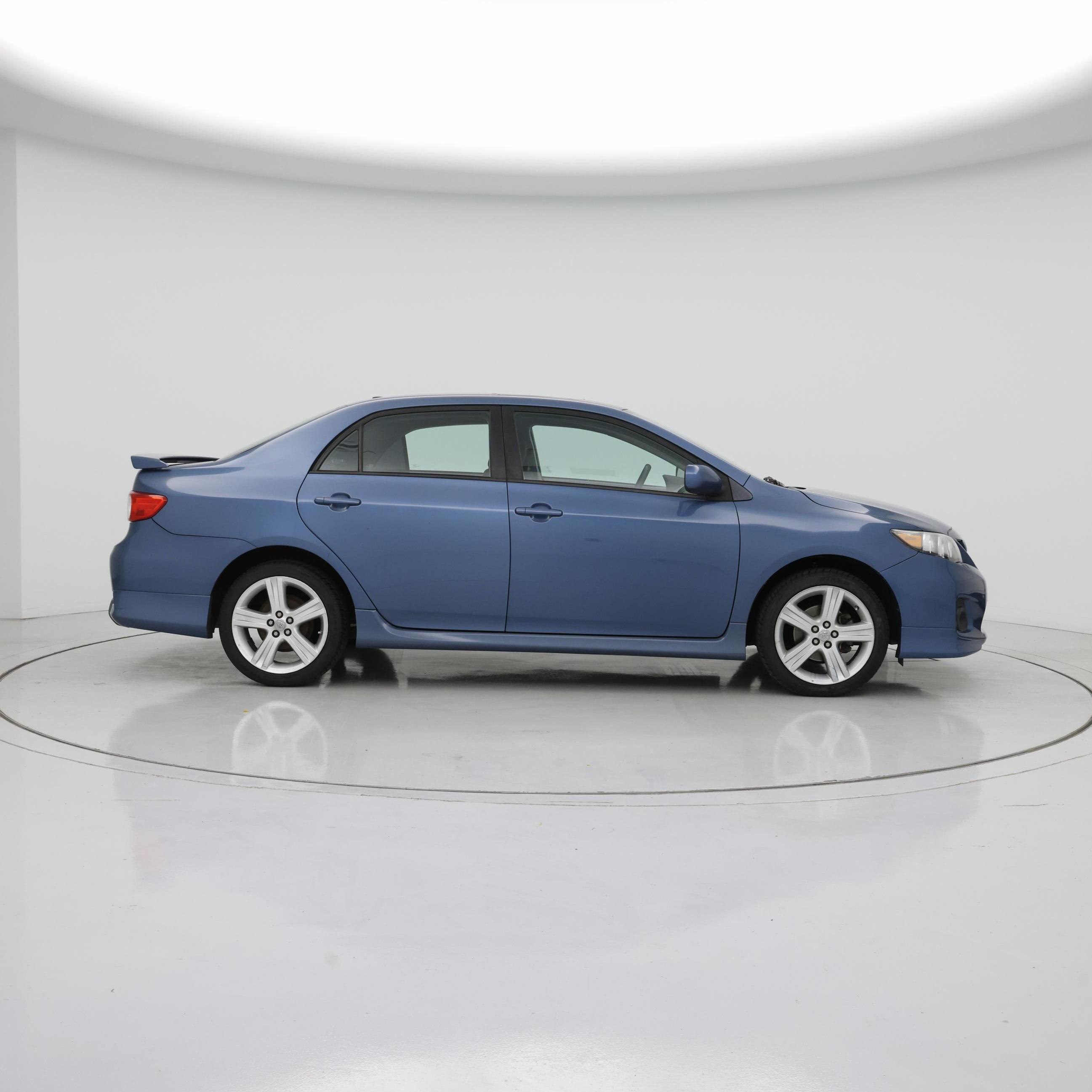 Thumbnail: 2013 Toyota Corolla - 7