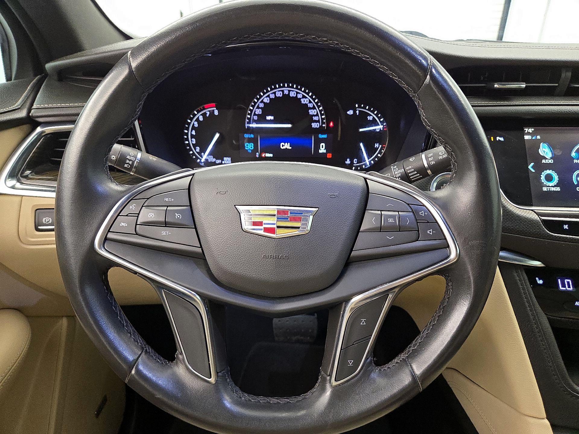 Thumbnail: 2018 Cadillac XT5 - 10