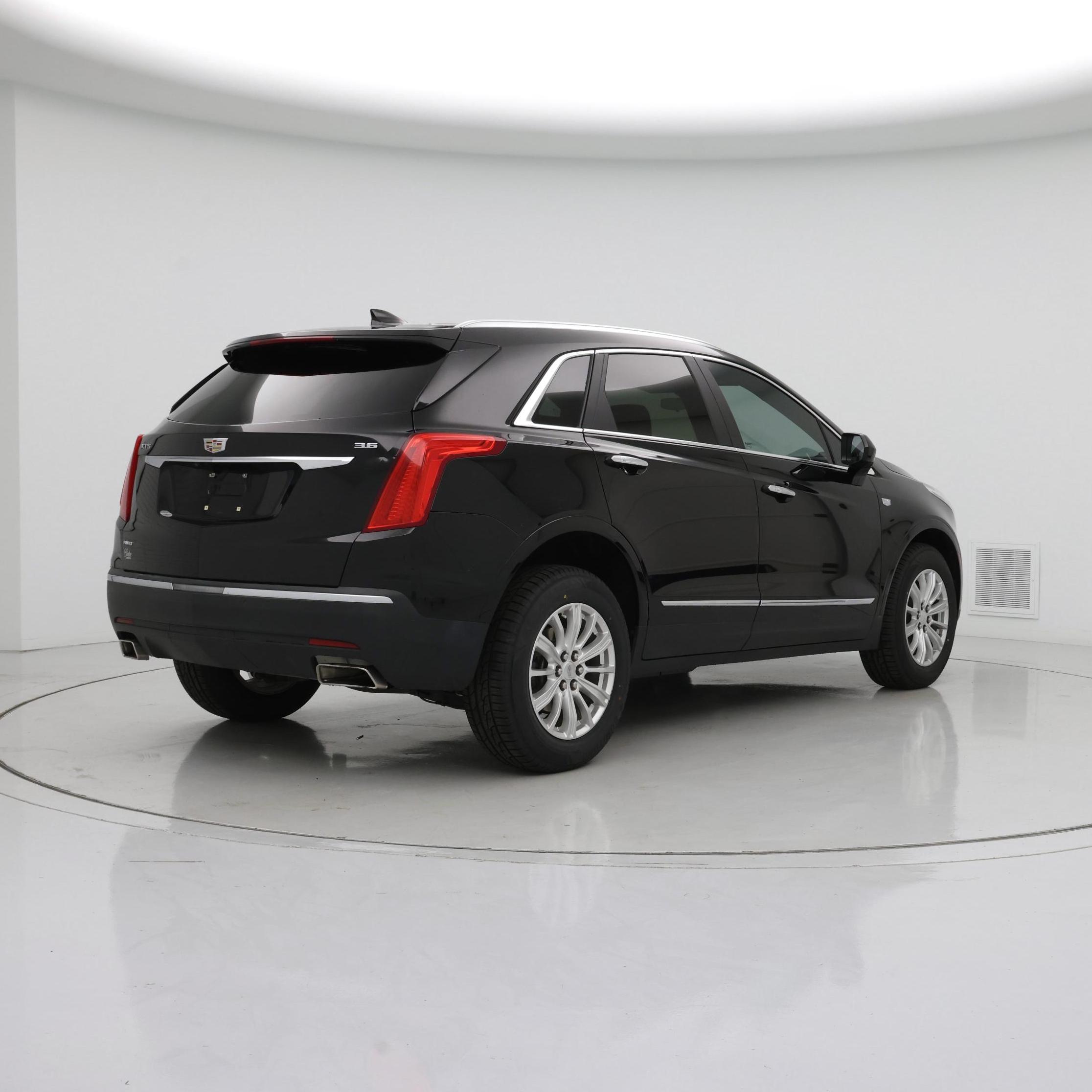 Thumbnail: 2018 Cadillac XT5 - 8