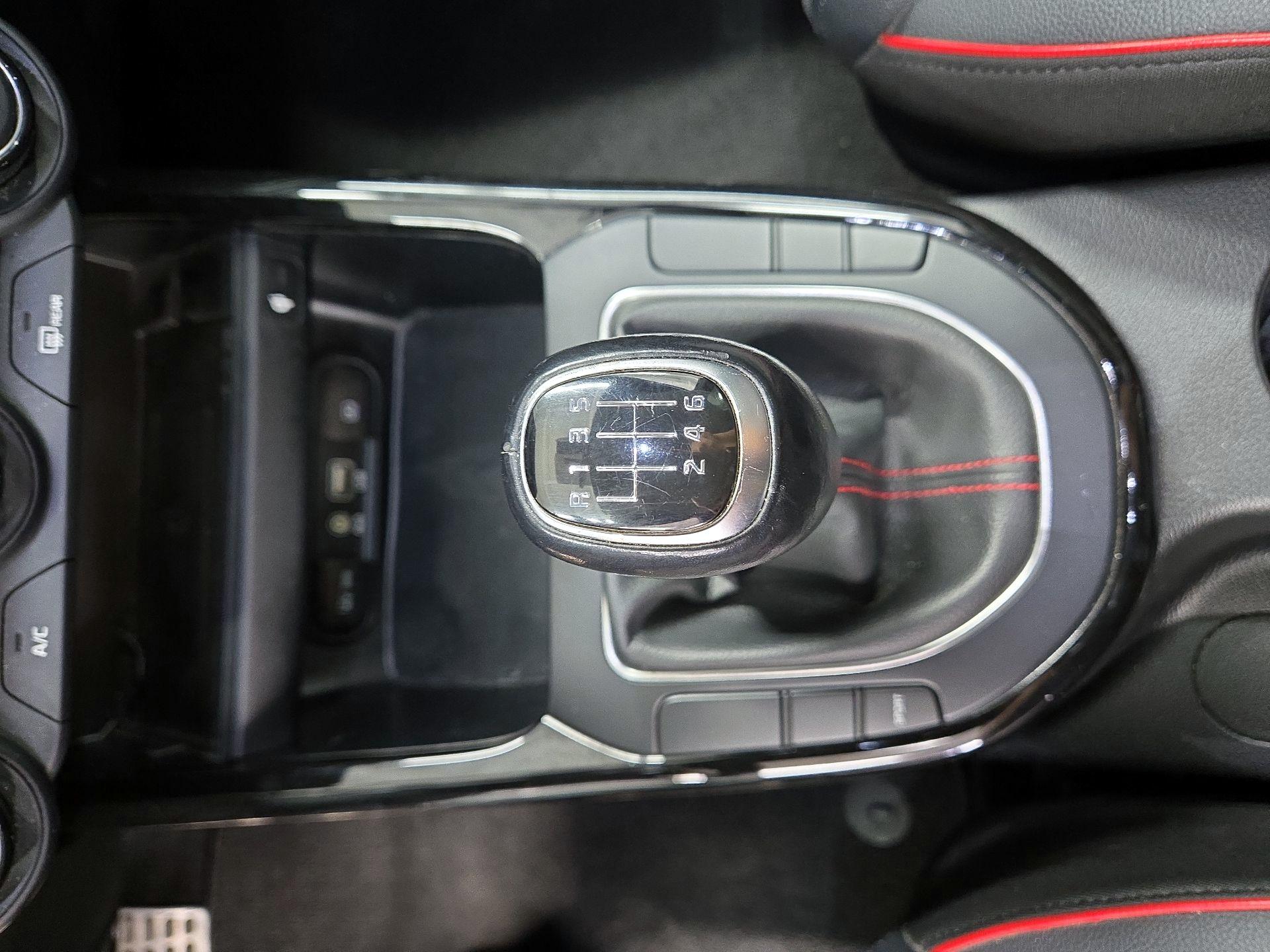 Thumbnail: 2020 Kia Forte - 17