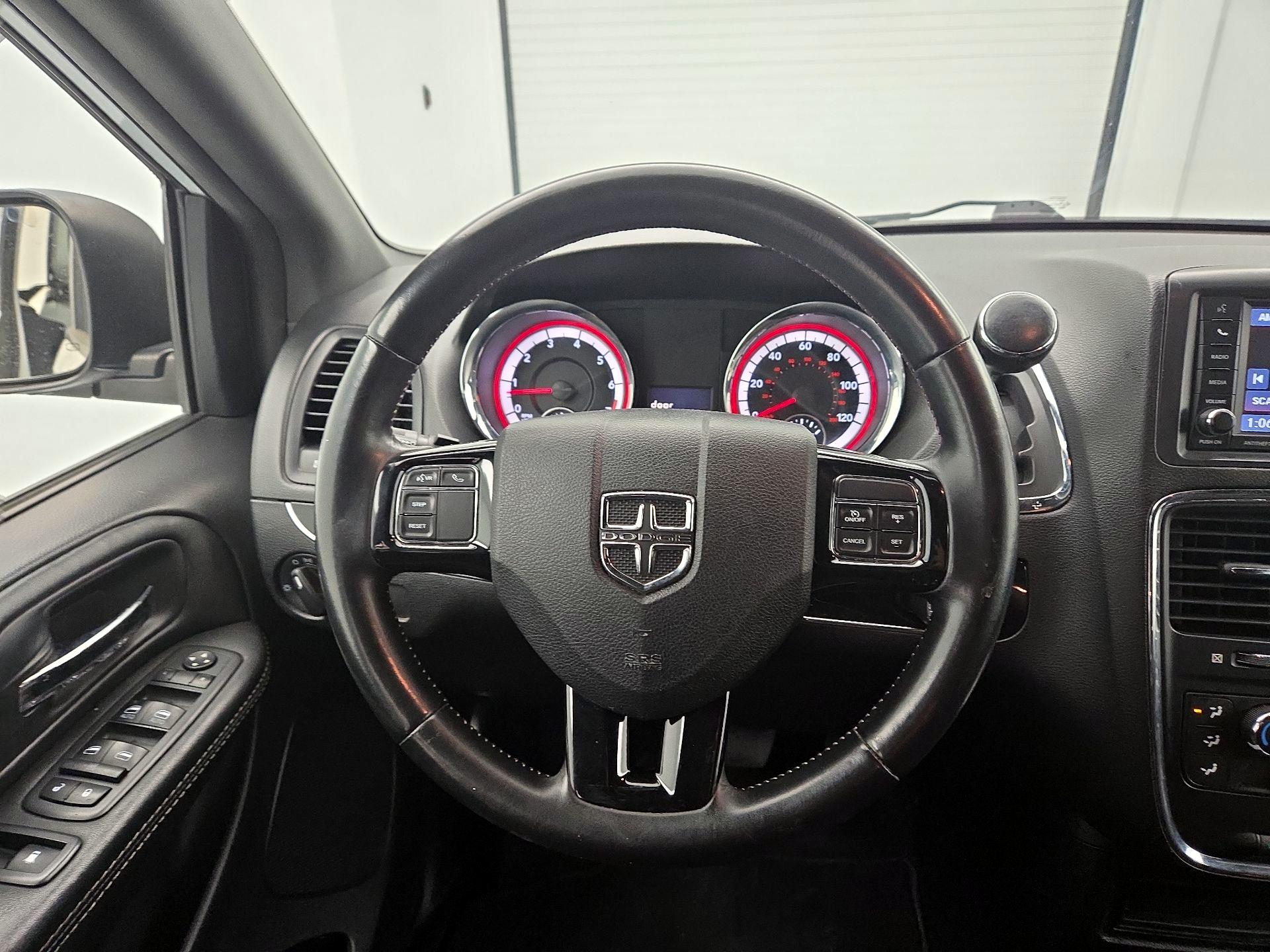 Thumbnail: 2017 Dodge Grand Caravan - 10