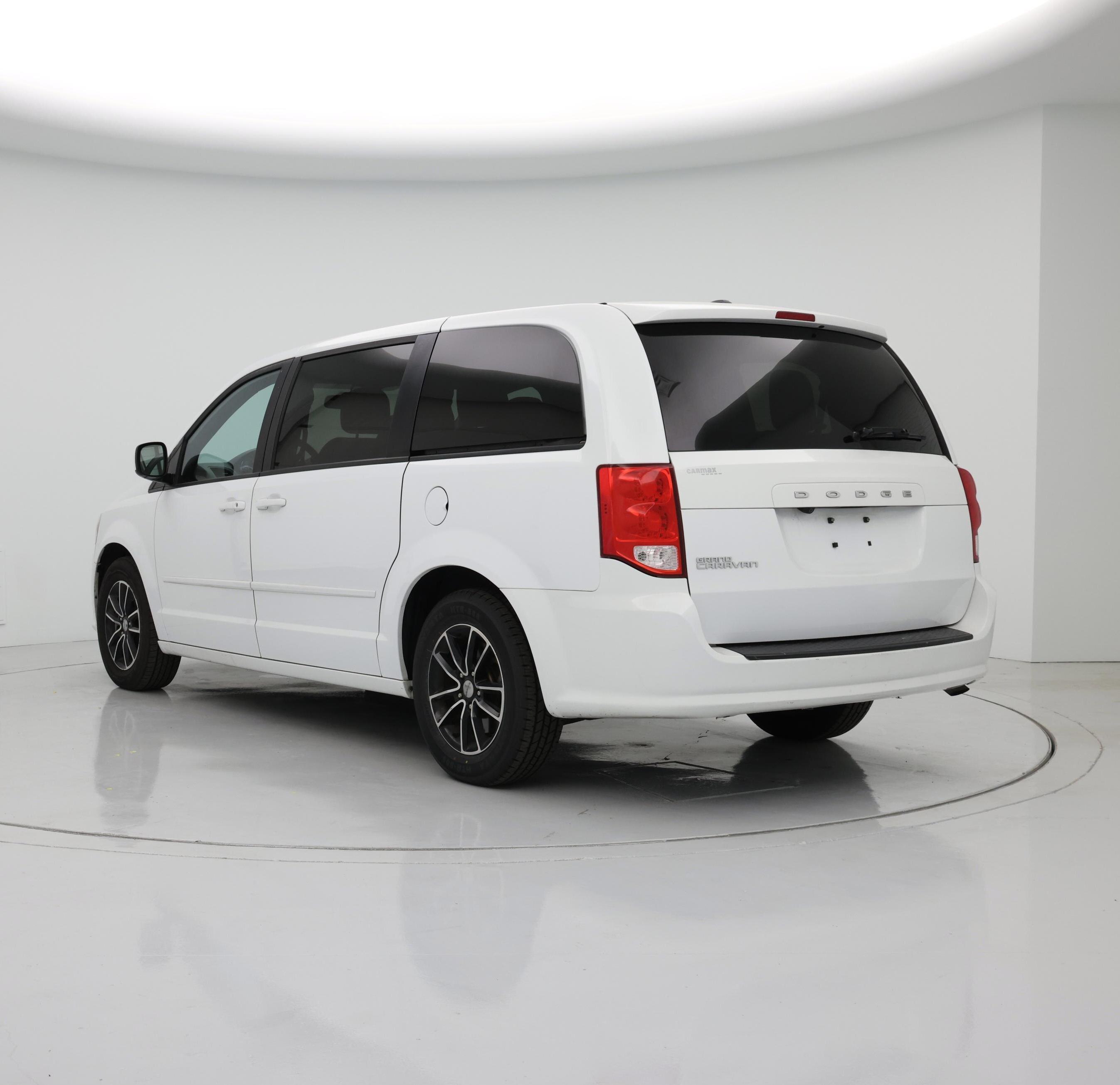Thumbnail: 2017 Dodge Grand Caravan - 2