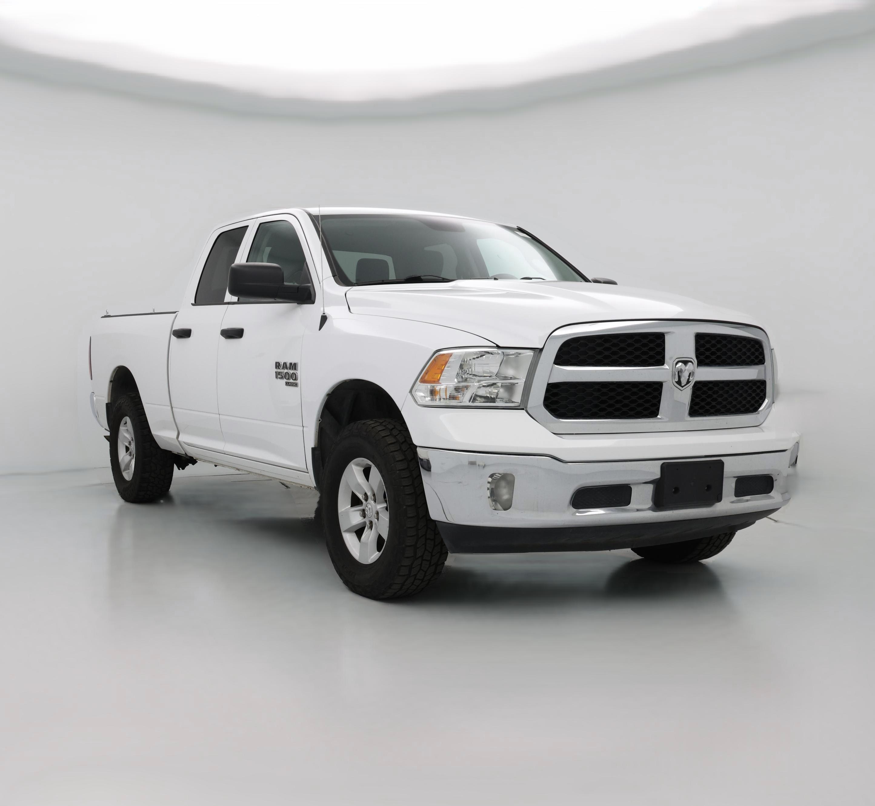 Thumbnail: 2019 RAM 1500 Classic - 1
