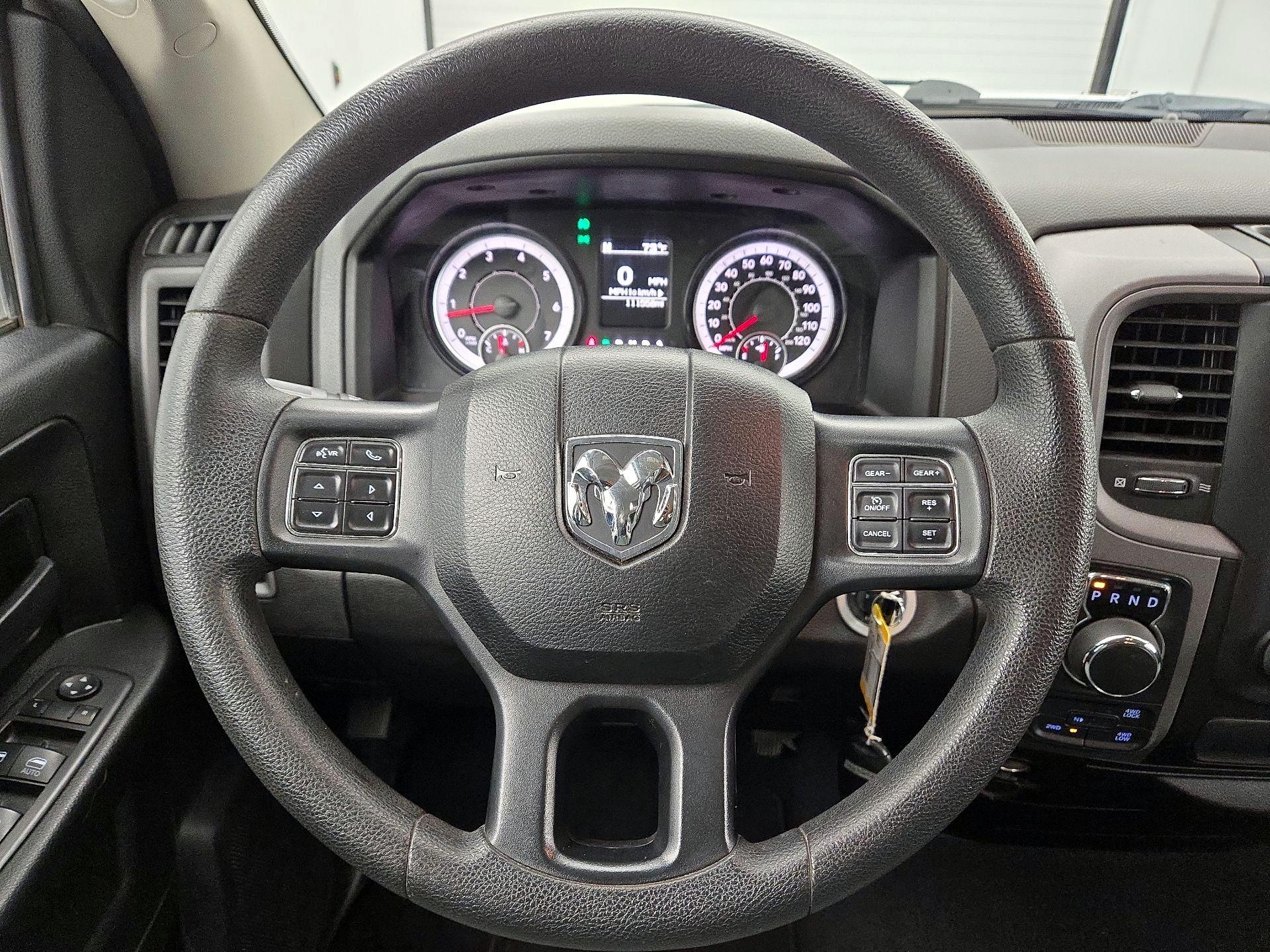 Thumbnail: 2019 RAM 1500 Classic - 10