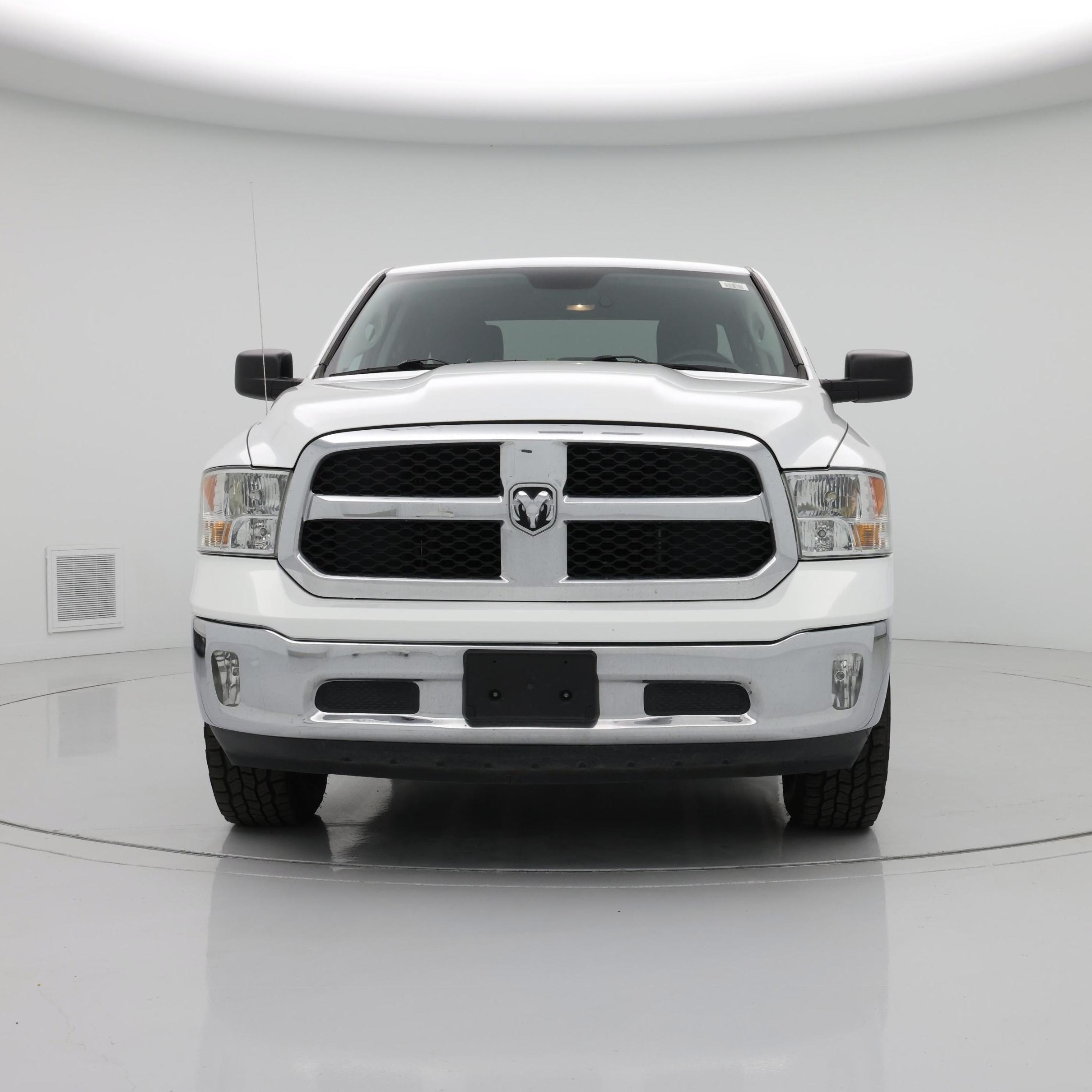 Thumbnail: 2019 RAM 1500 Classic - 5