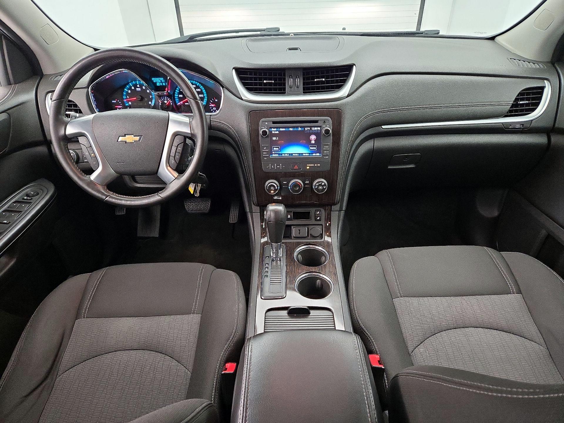 Thumbnail: 2015 Chevrolet Traverse - 9