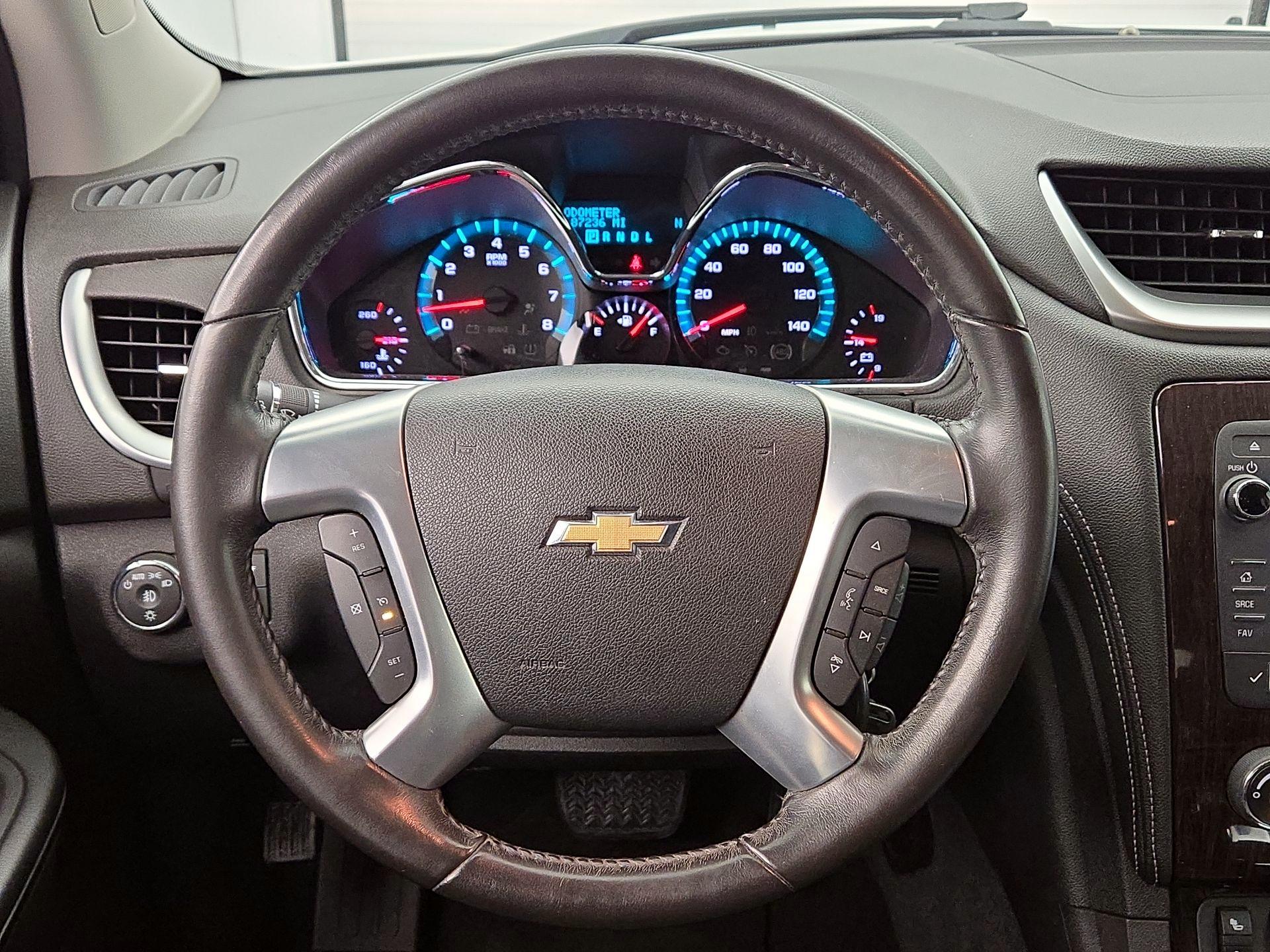 Thumbnail: 2015 Chevrolet Traverse - 10