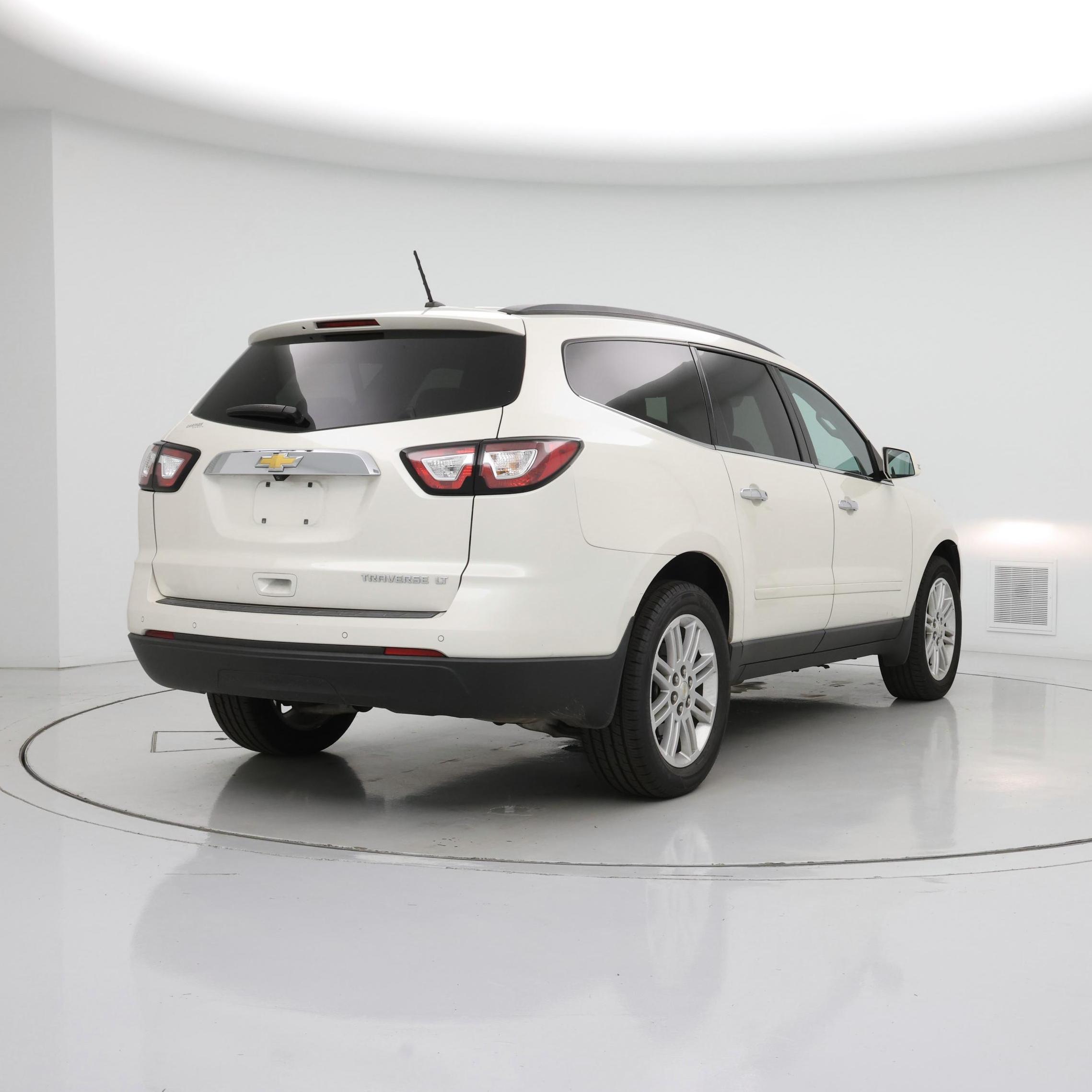 Thumbnail: 2015 Chevrolet Traverse - 8