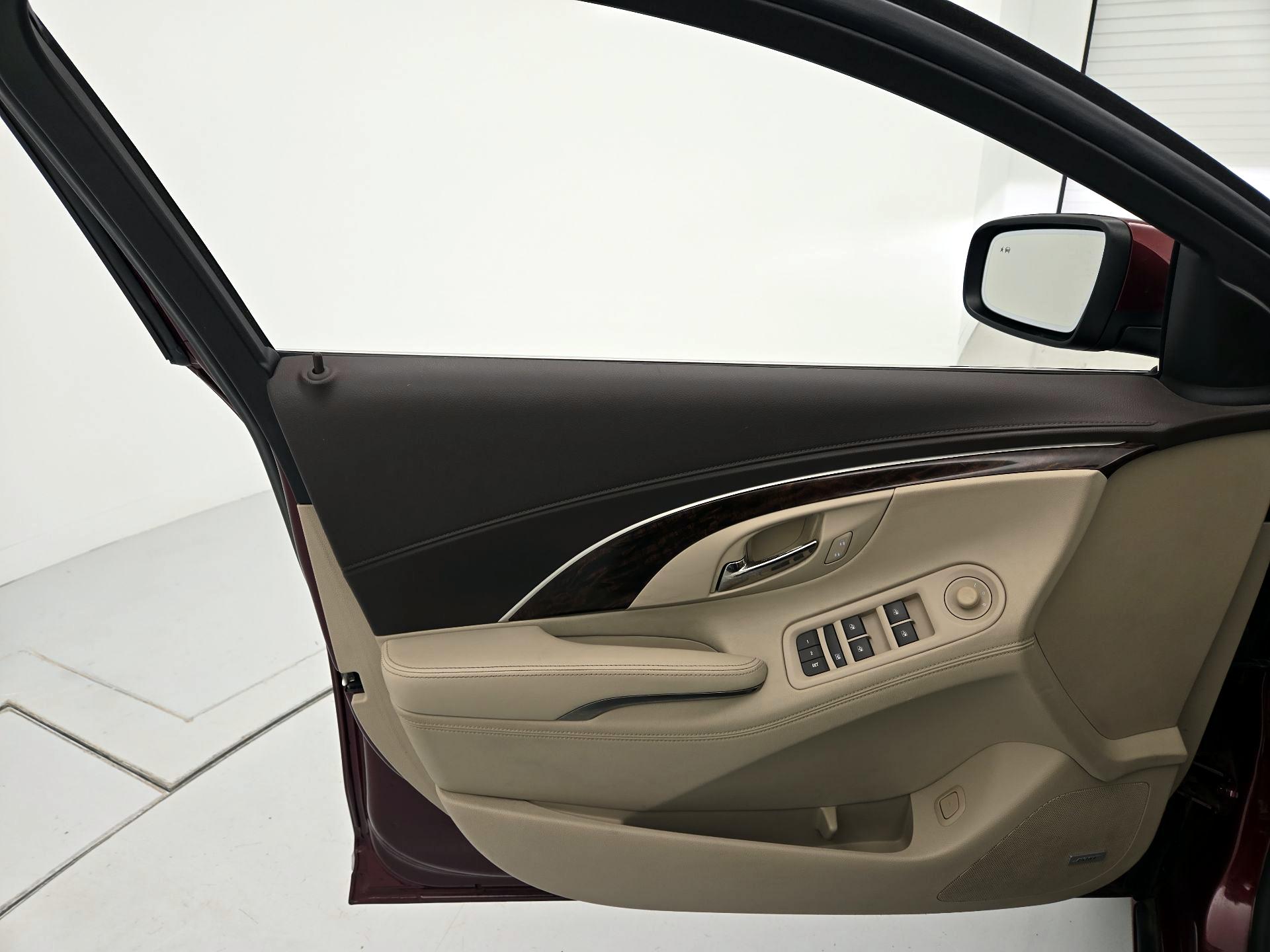 Thumbnail: 2016 Buick LaCrosse - 12