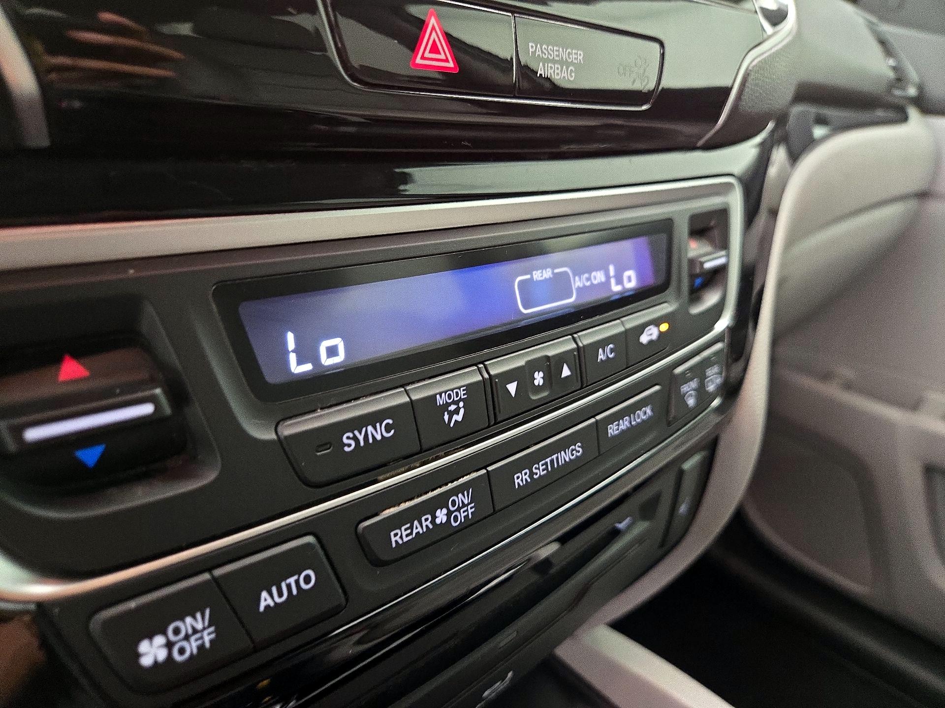 Thumbnail: 2021 Honda Pilot - 17