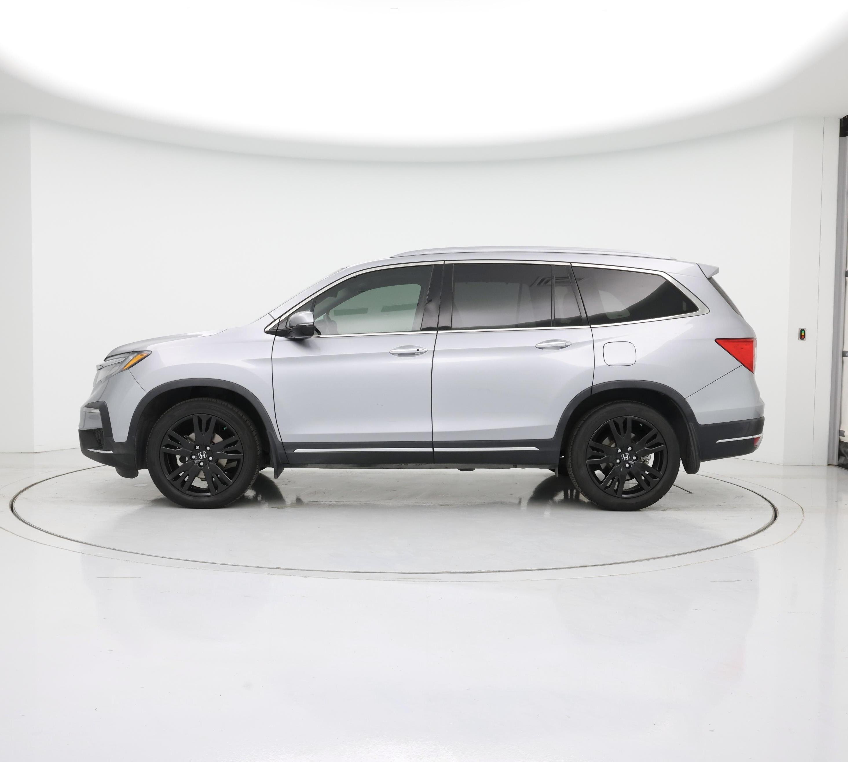 Thumbnail: 2021 Honda Pilot - 3