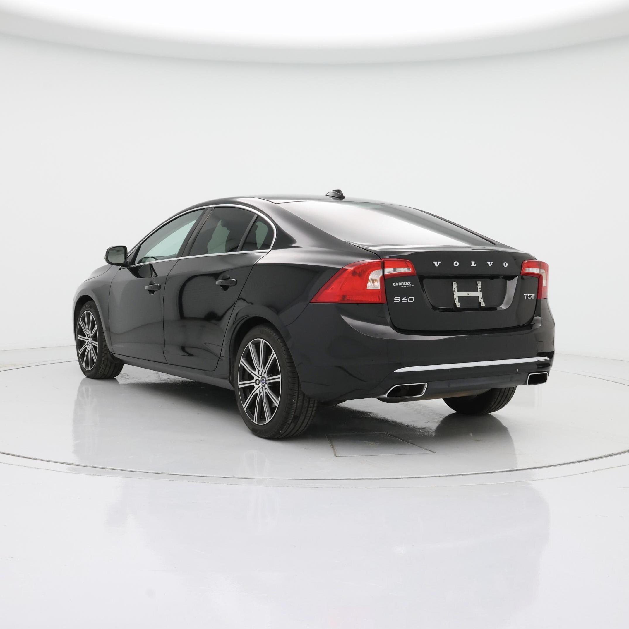Thumbnail: 2018 Volvo S60 - 2
