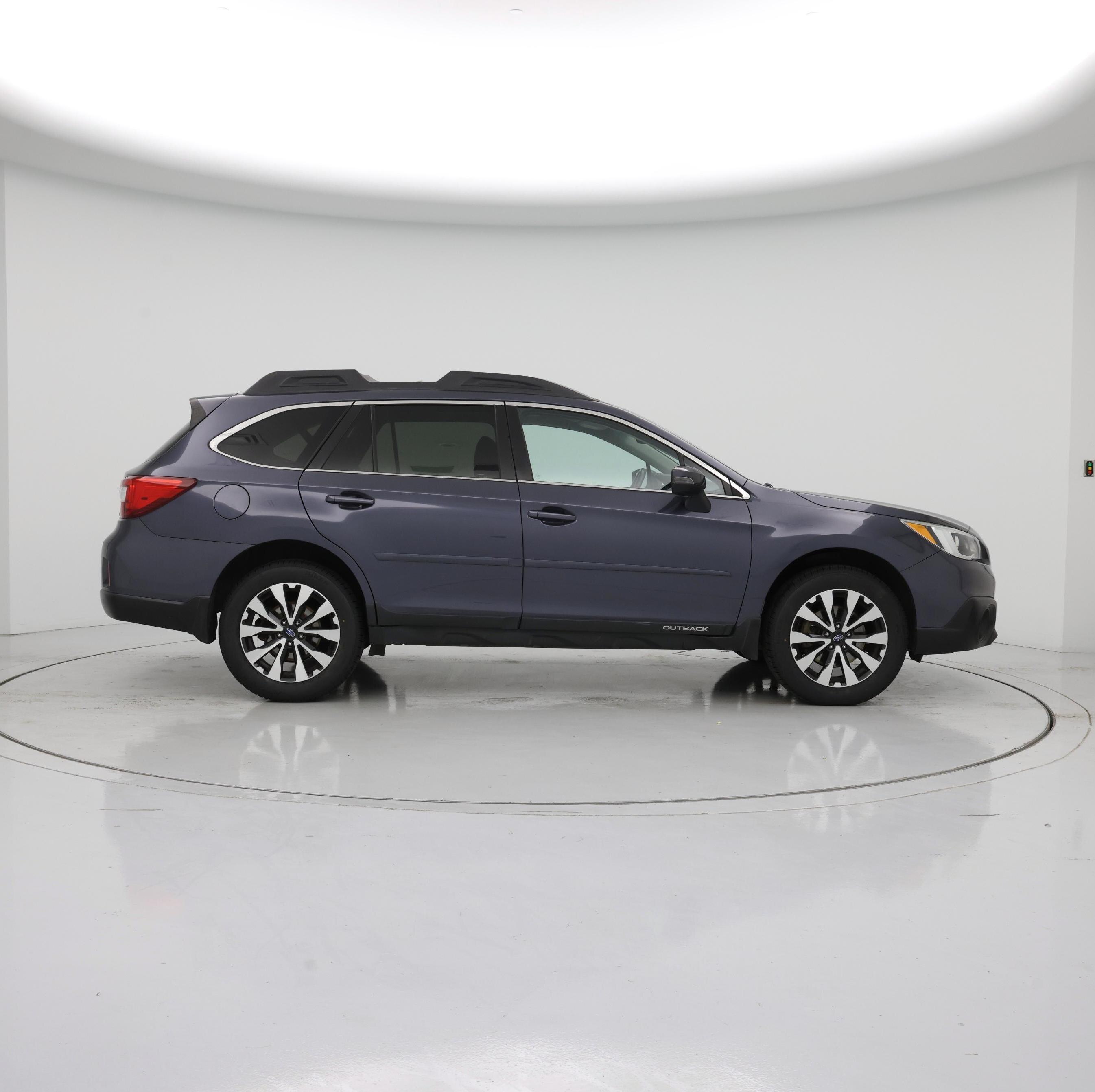 Thumbnail: 2015 Subaru Outback - 7