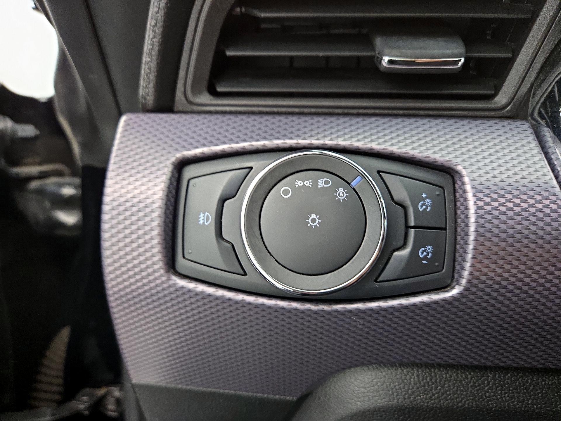 Thumbnail: 2015 Ford Mustang - 13