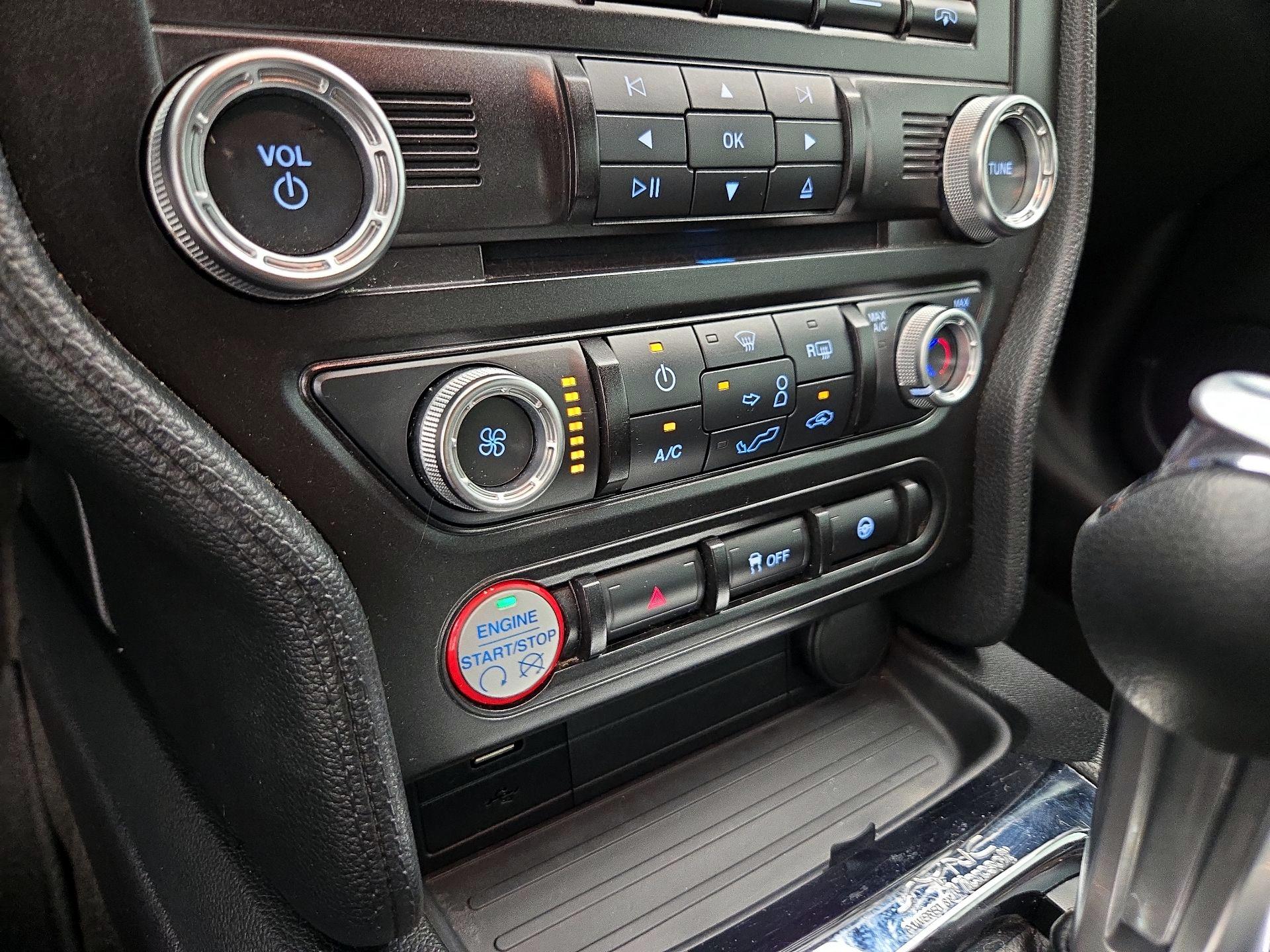 Thumbnail: 2015 Ford Mustang - 16