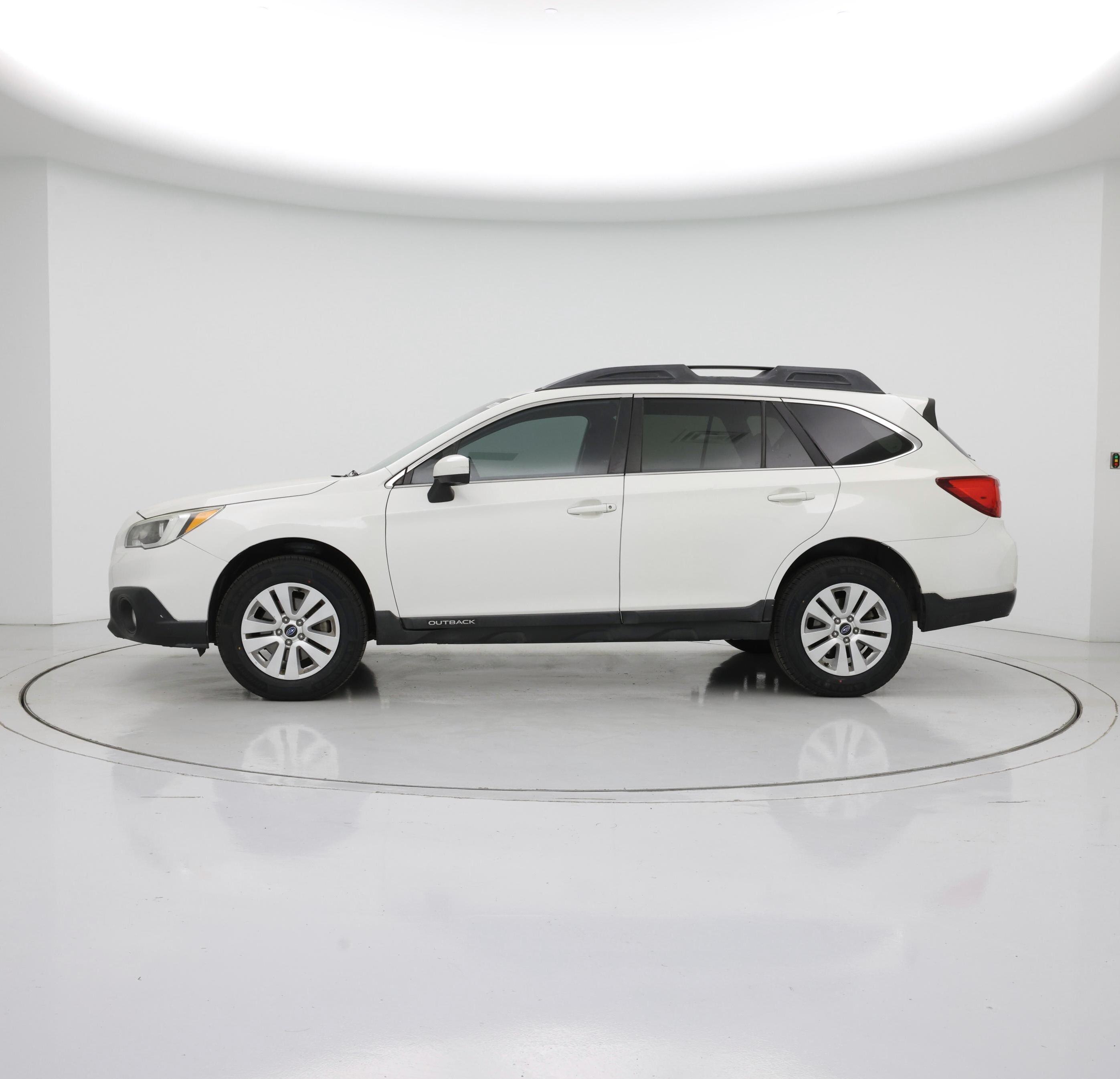 Thumbnail: 2017 Subaru Outback - 3