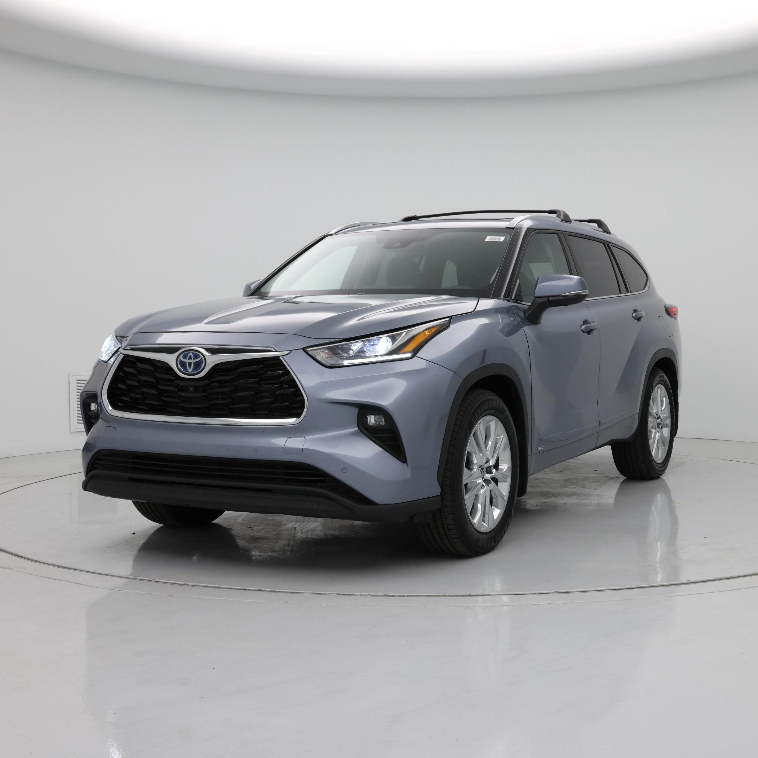 Thumbnail: 2023 Toyota Highlander - 4
