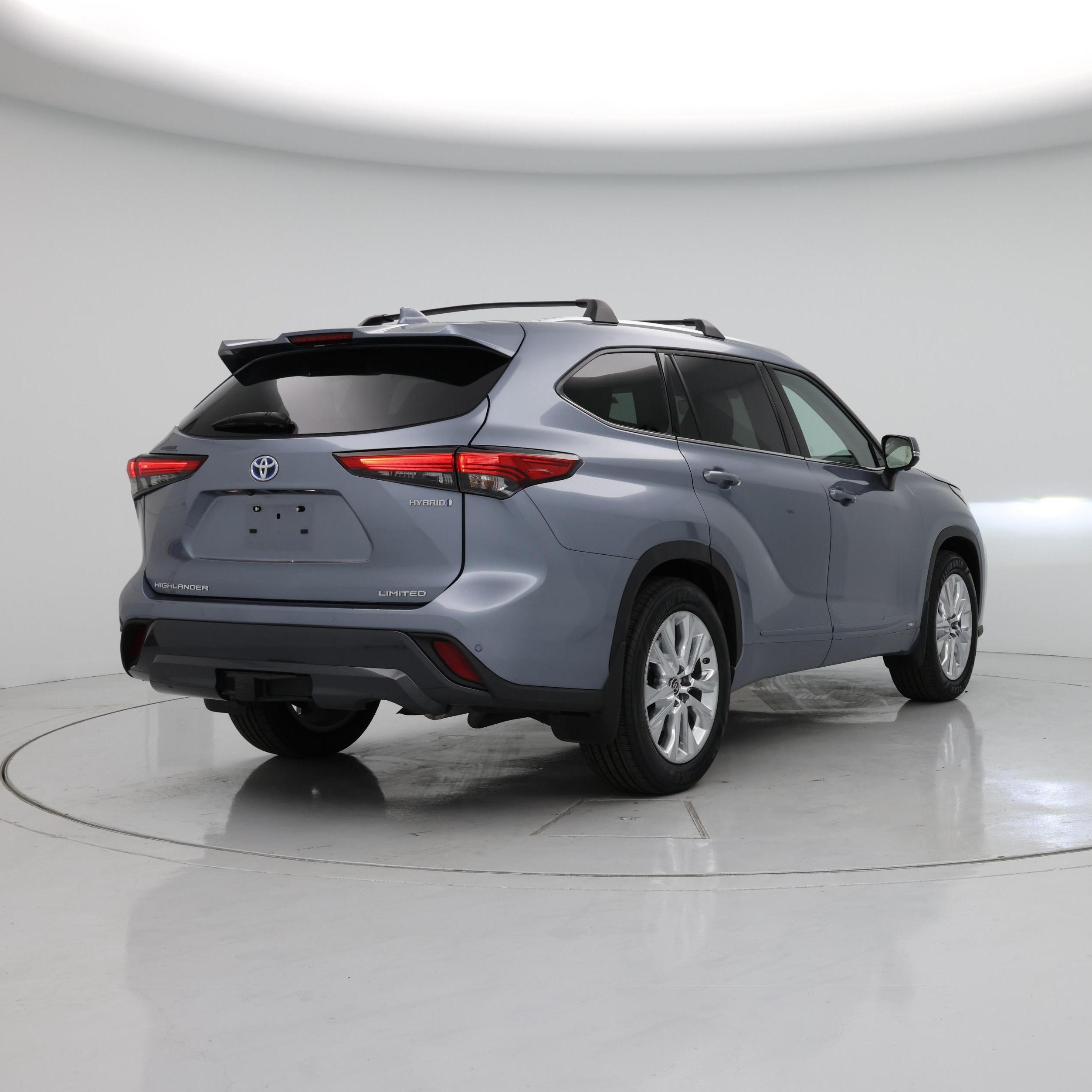 Thumbnail: 2023 Toyota Highlander - 8