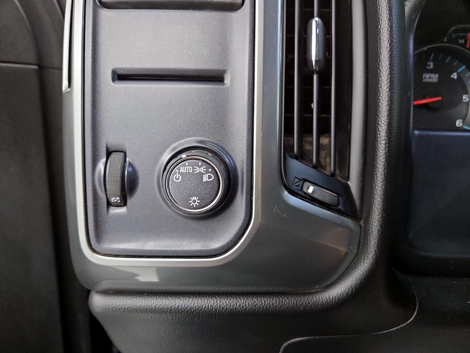 Thumbnail: 2019 Chevrolet Silverado 1500 - 13