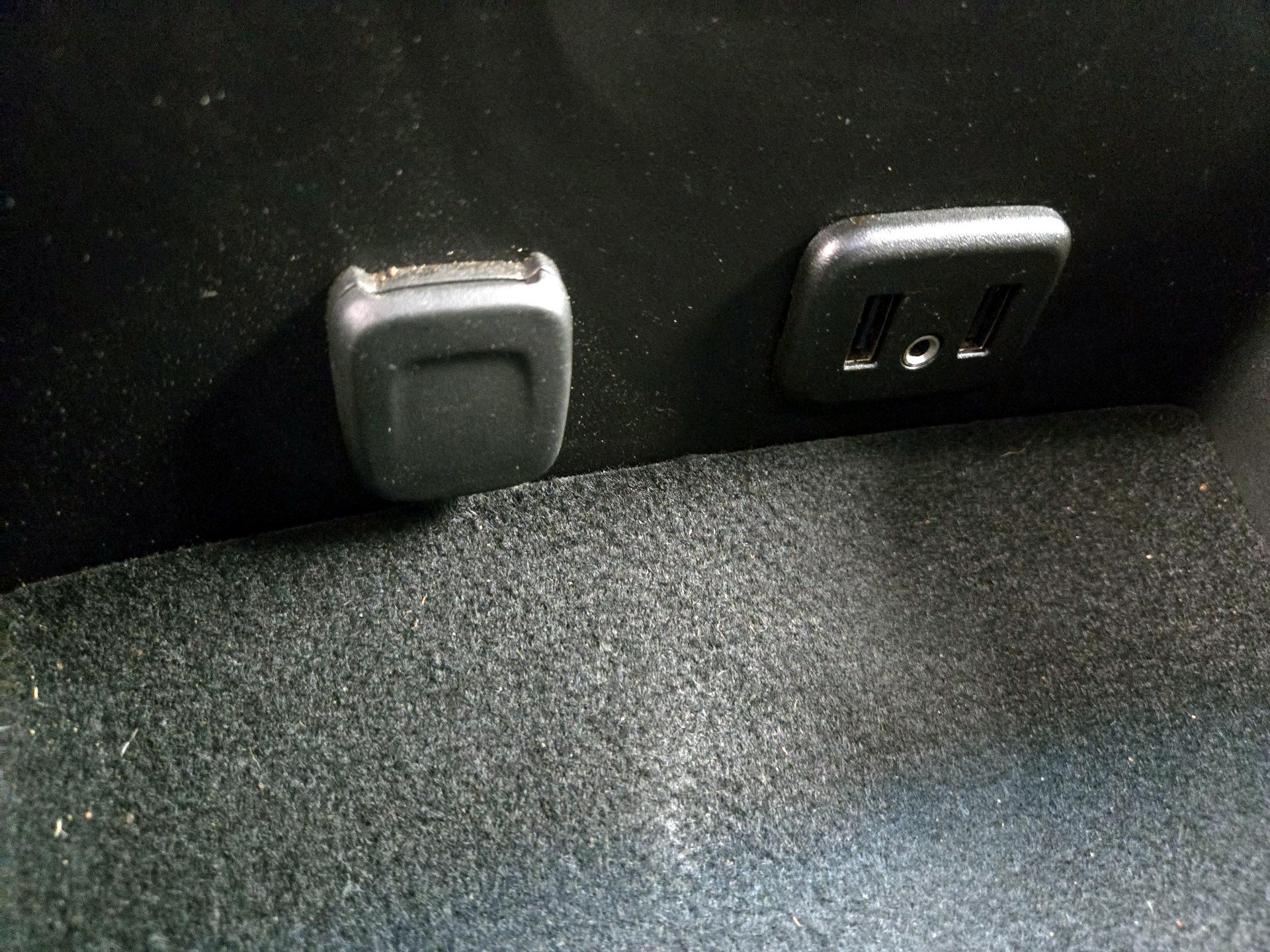 Thumbnail: 2019 Chevrolet Silverado 1500 - 18