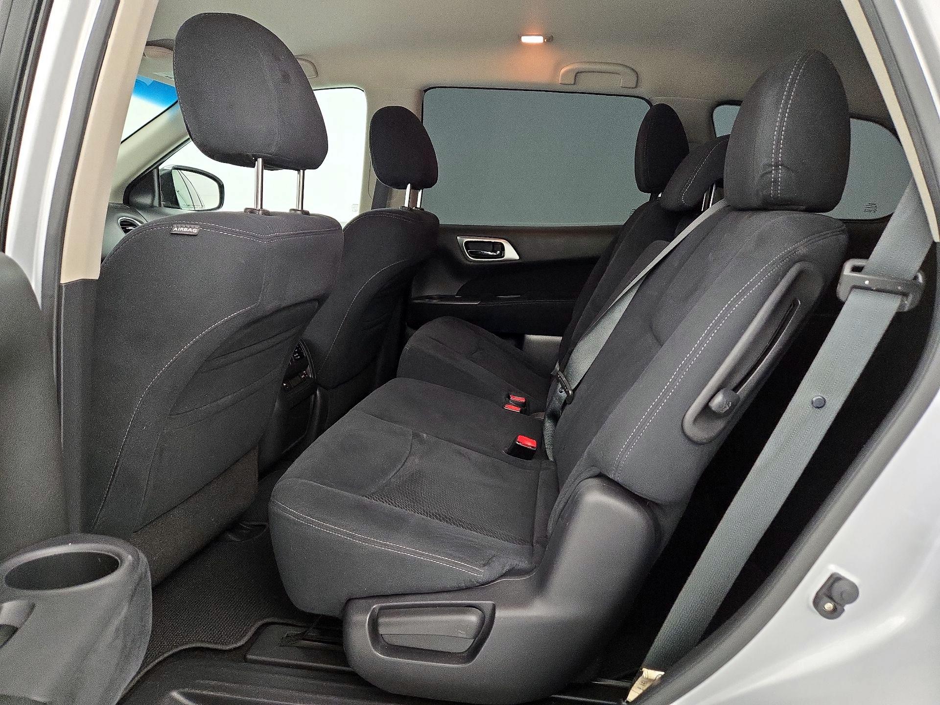 Thumbnail: 2013 Nissan Pathfinder - 19