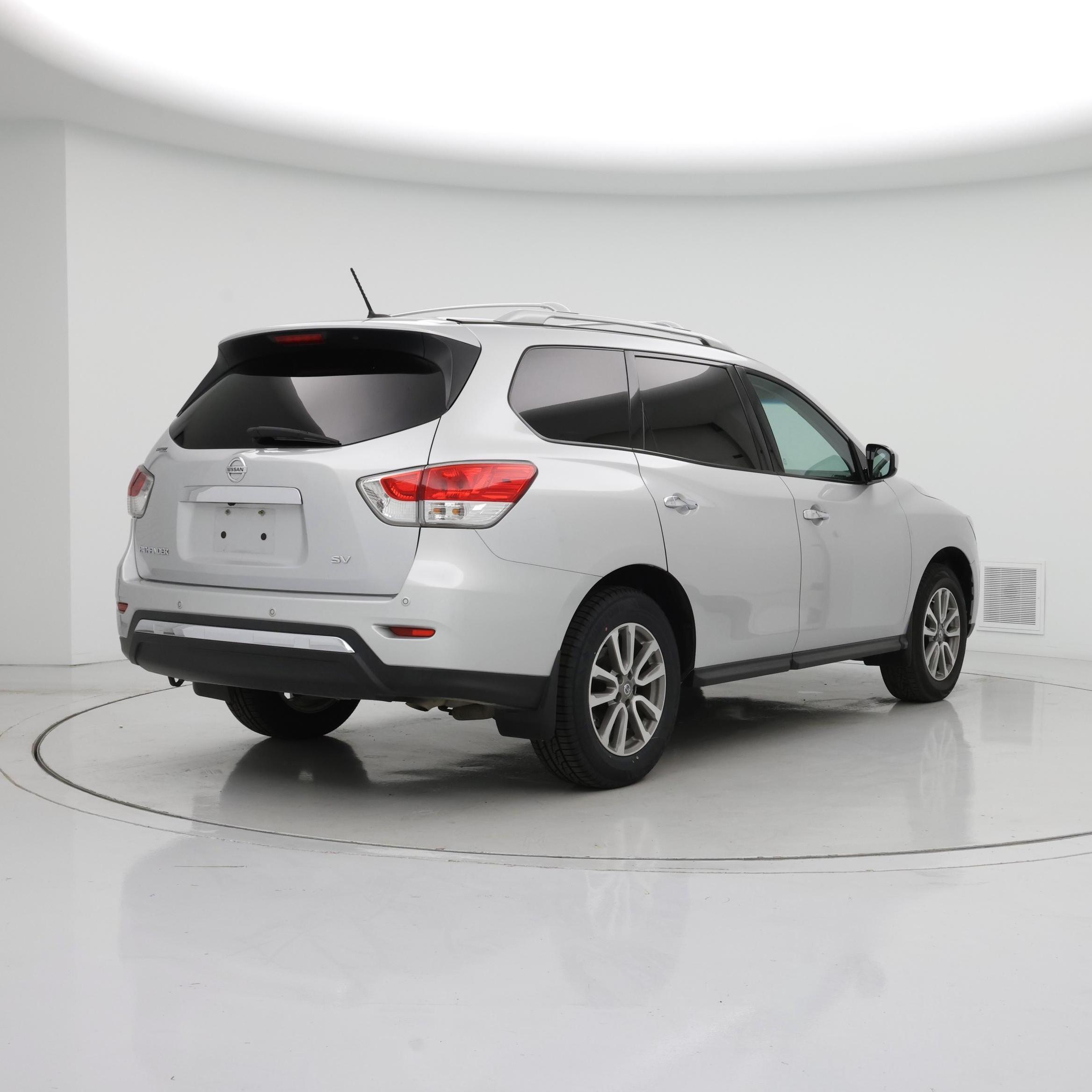 Thumbnail: 2013 Nissan Pathfinder - 8