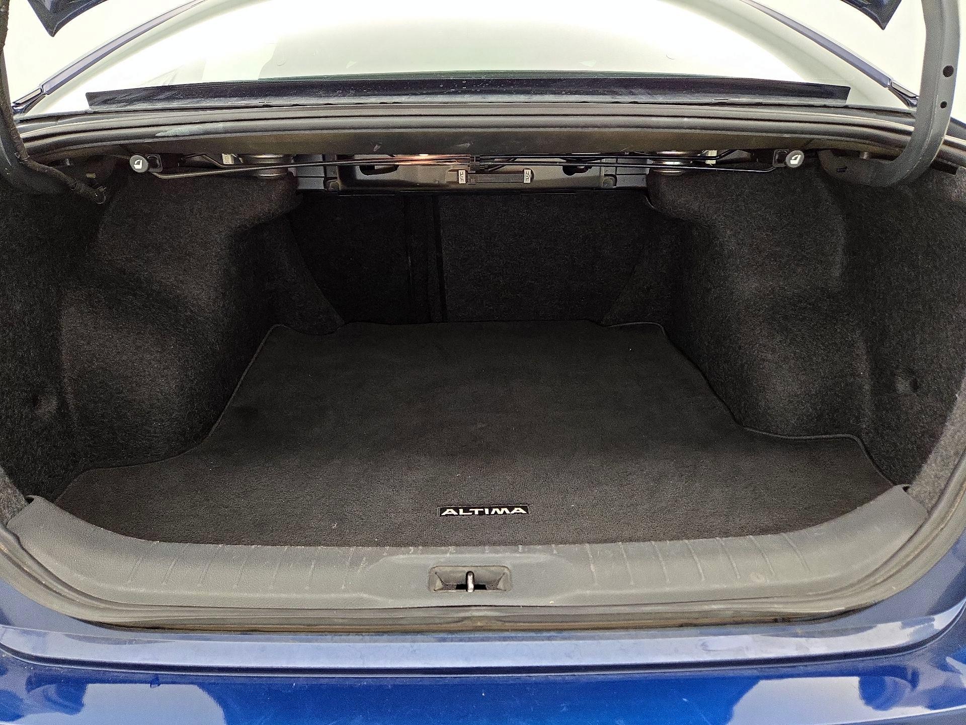 Thumbnail: 2019 Nissan Altima - 20