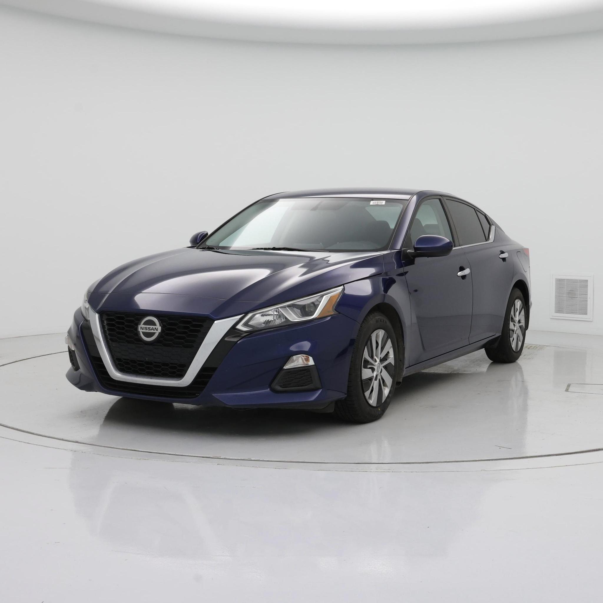 Thumbnail: 2019 Nissan Altima - 4