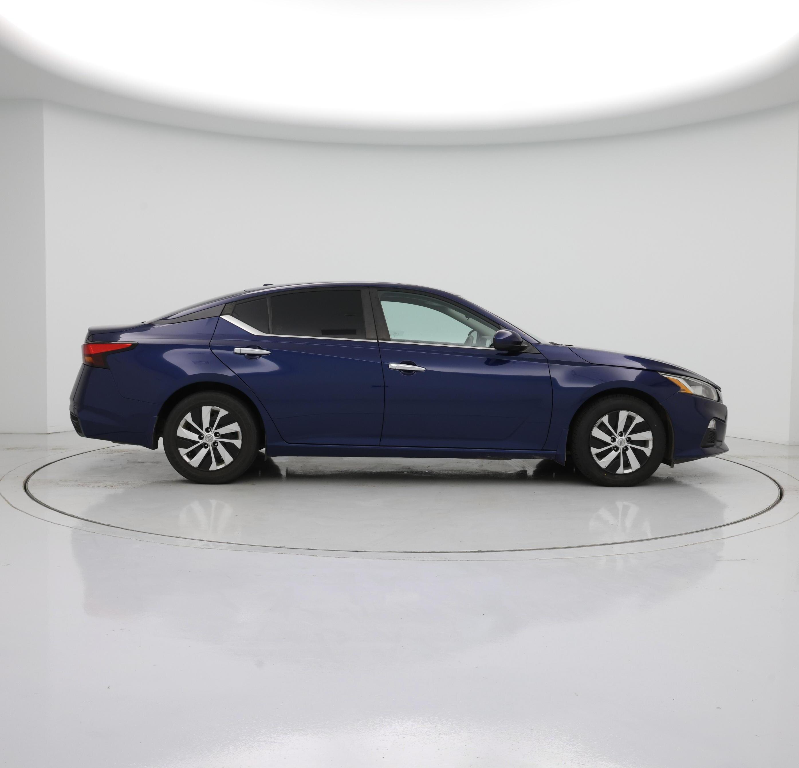 Thumbnail: 2019 Nissan Altima - 7