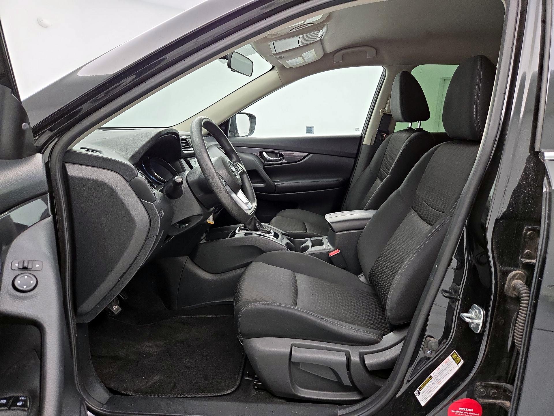 Thumbnail: 2018 Nissan Rogue - 11