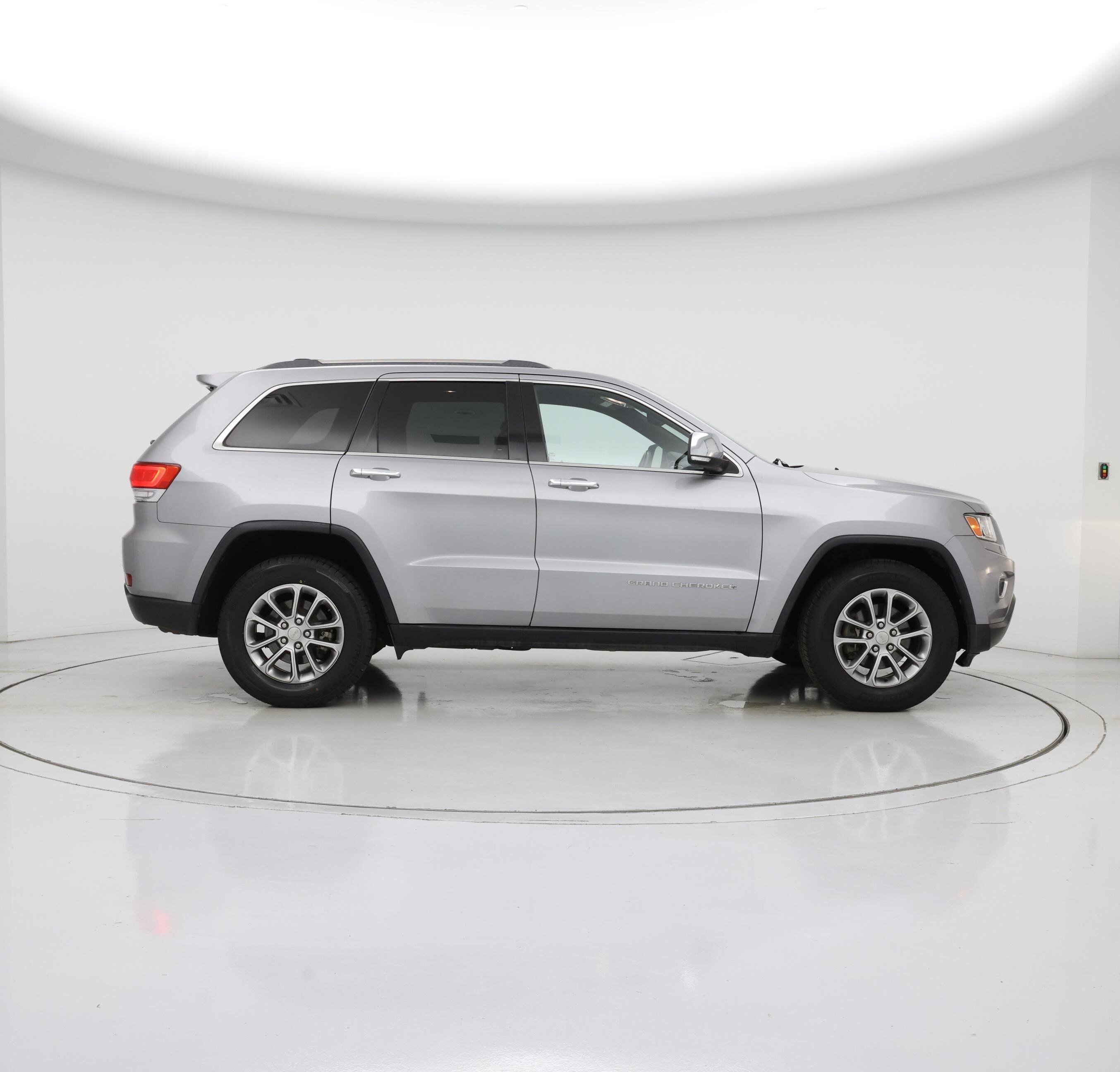 Thumbnail: 2014 Jeep Grand Cherokee - 7