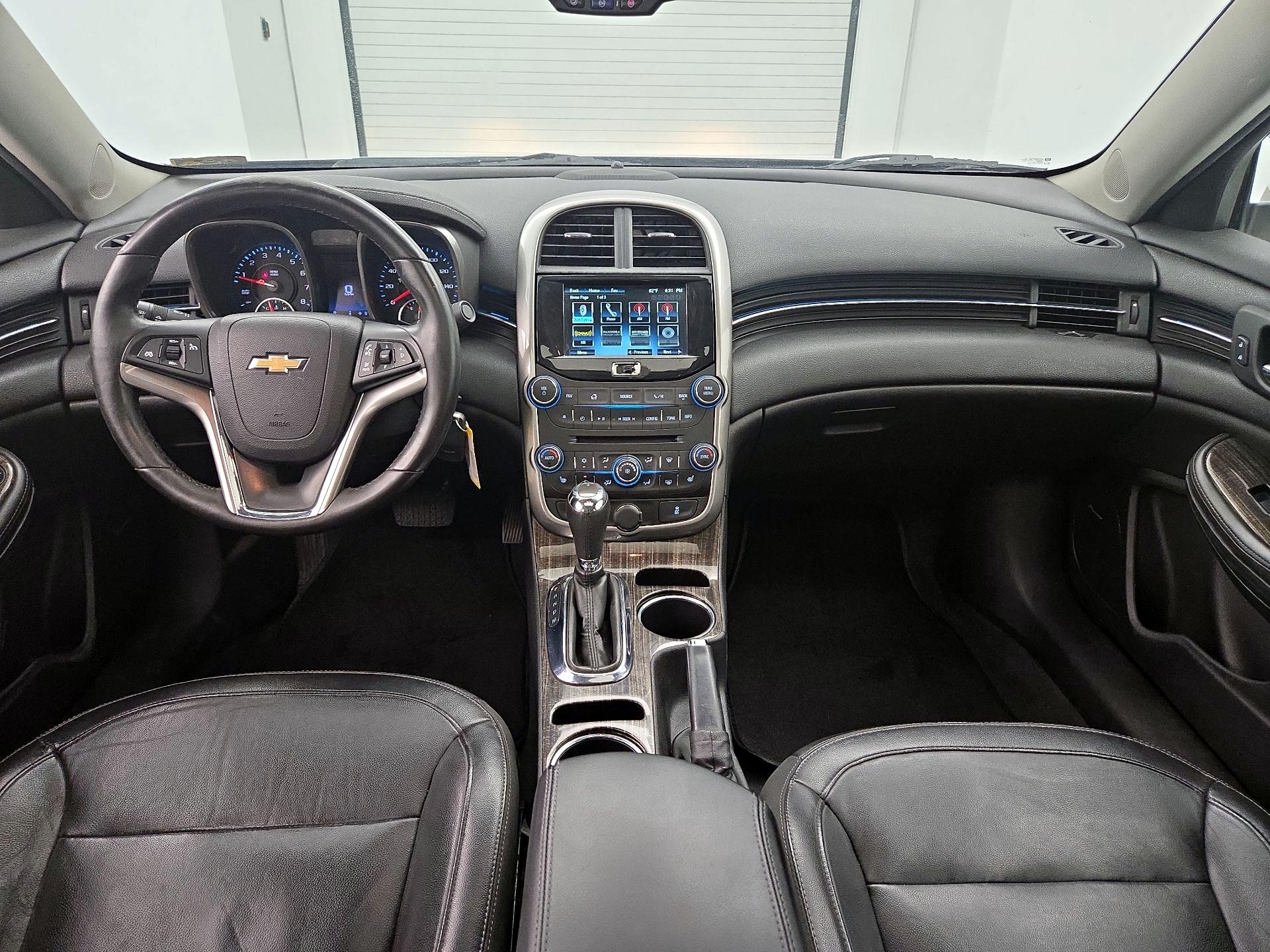 Thumbnail: 2015 Chevrolet Malibu - 9