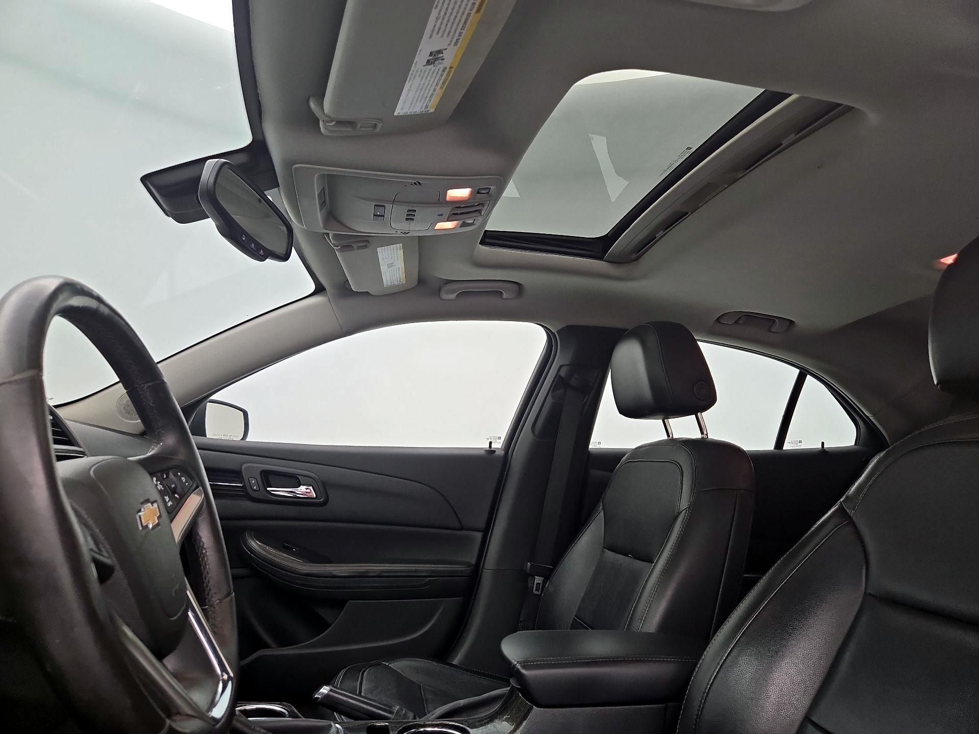 Thumbnail: 2015 Chevrolet Malibu - 19