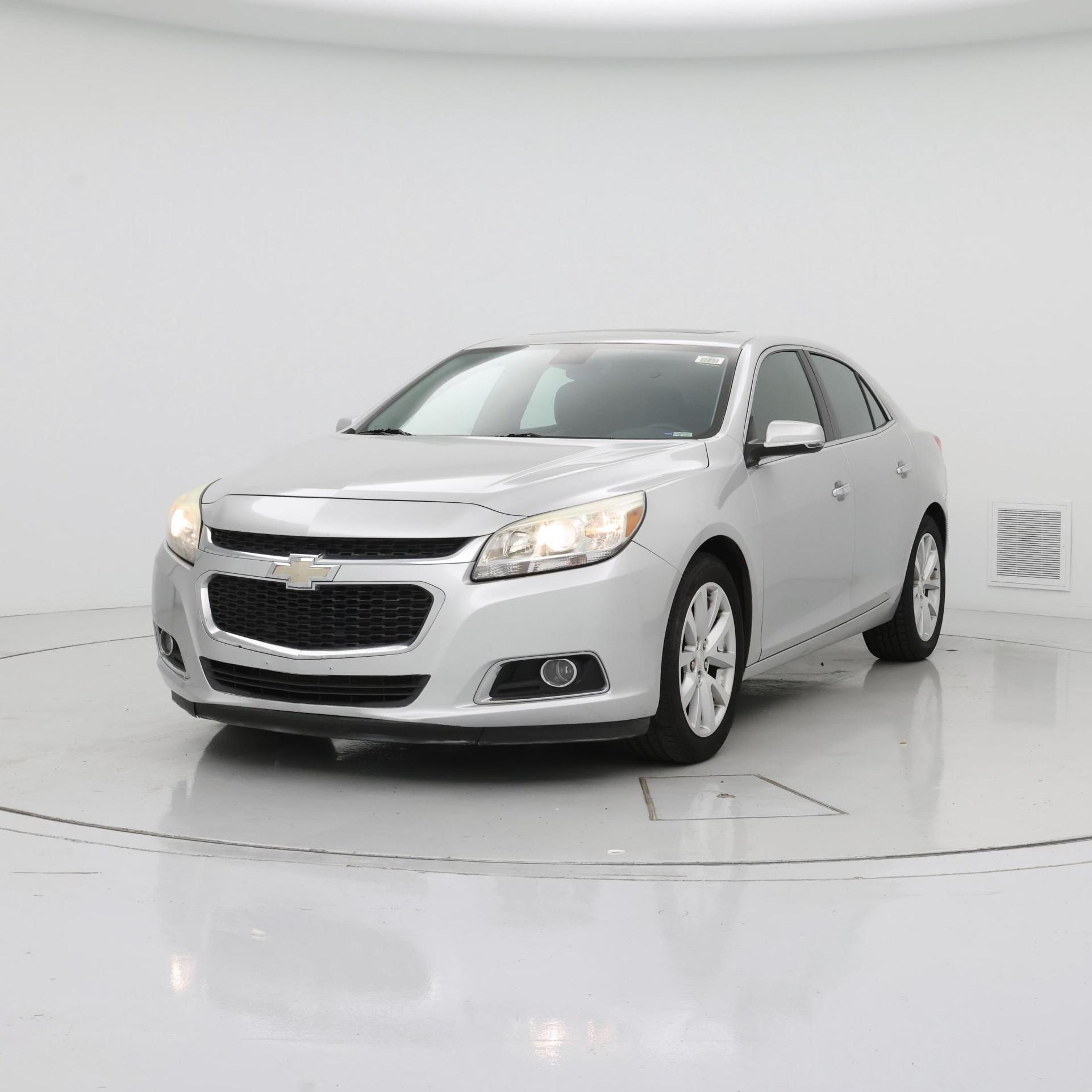 Thumbnail: 2015 Chevrolet Malibu - 4