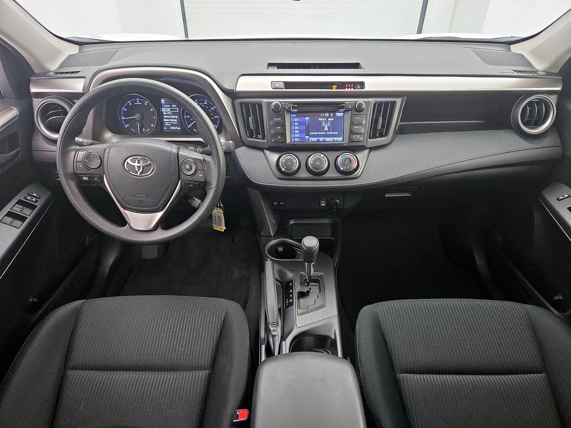 Thumbnail: 2018 Toyota RAV4 - 9