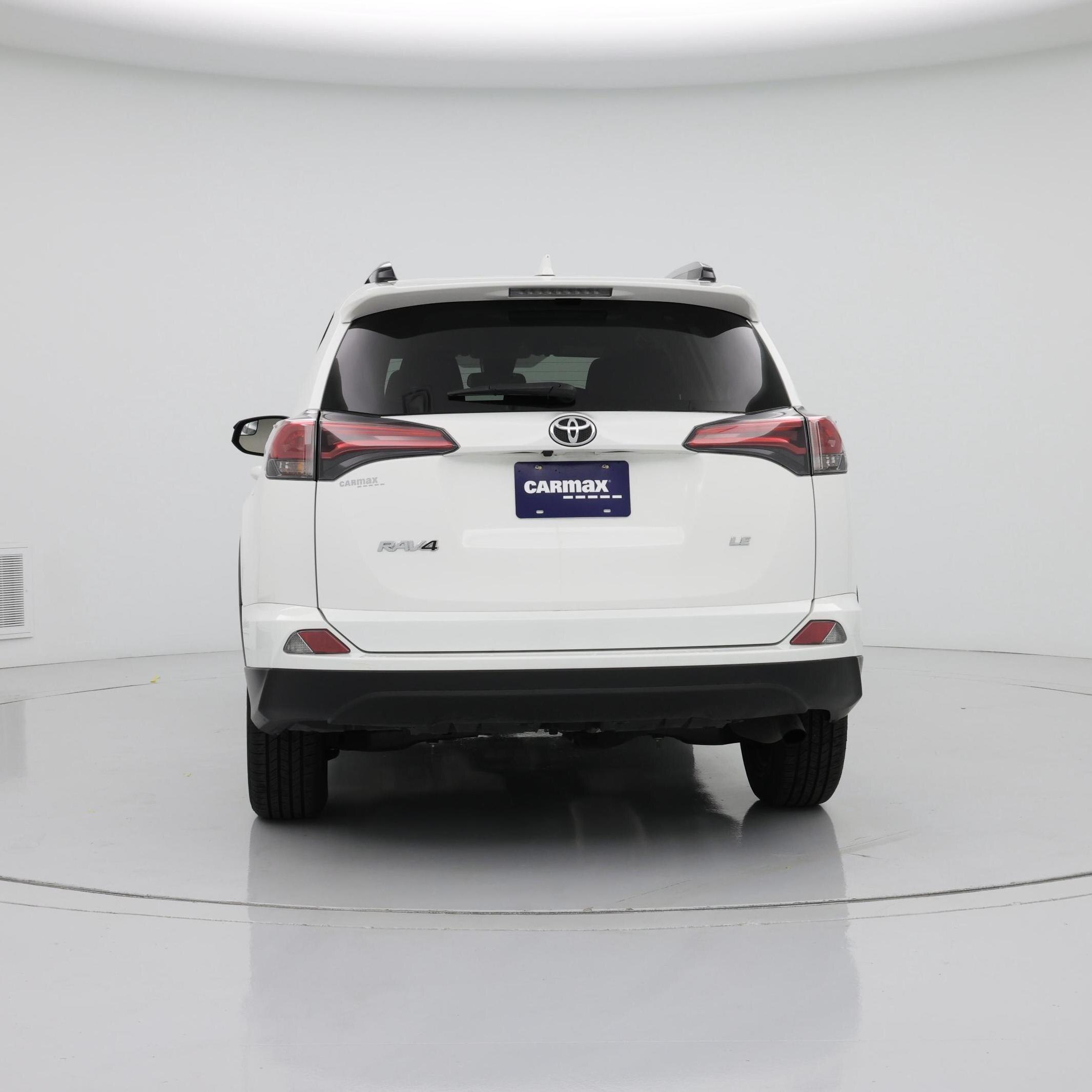 Thumbnail: 2018 Toyota RAV4 - 6
