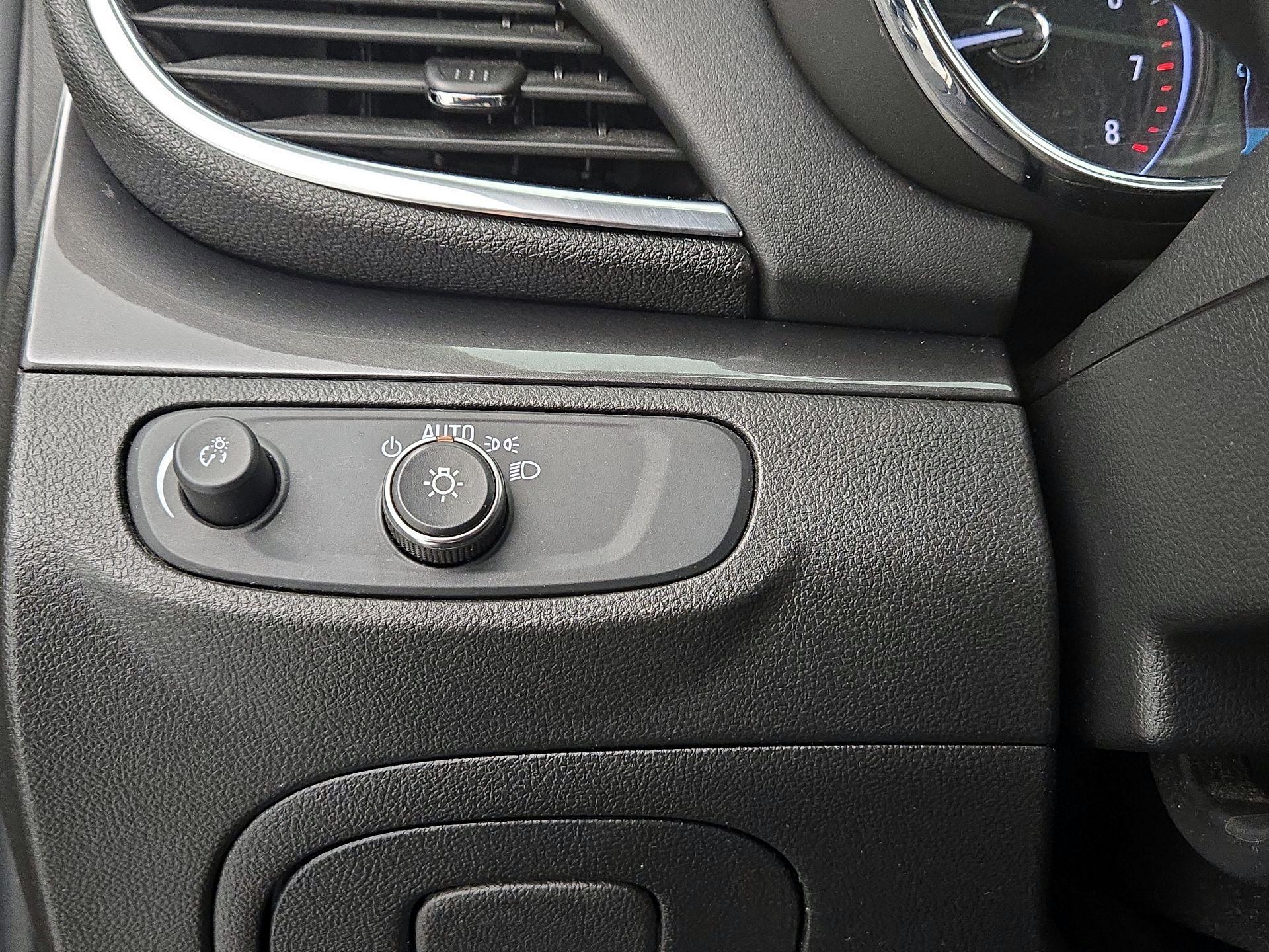 Thumbnail: 2018 Buick Encore - 13