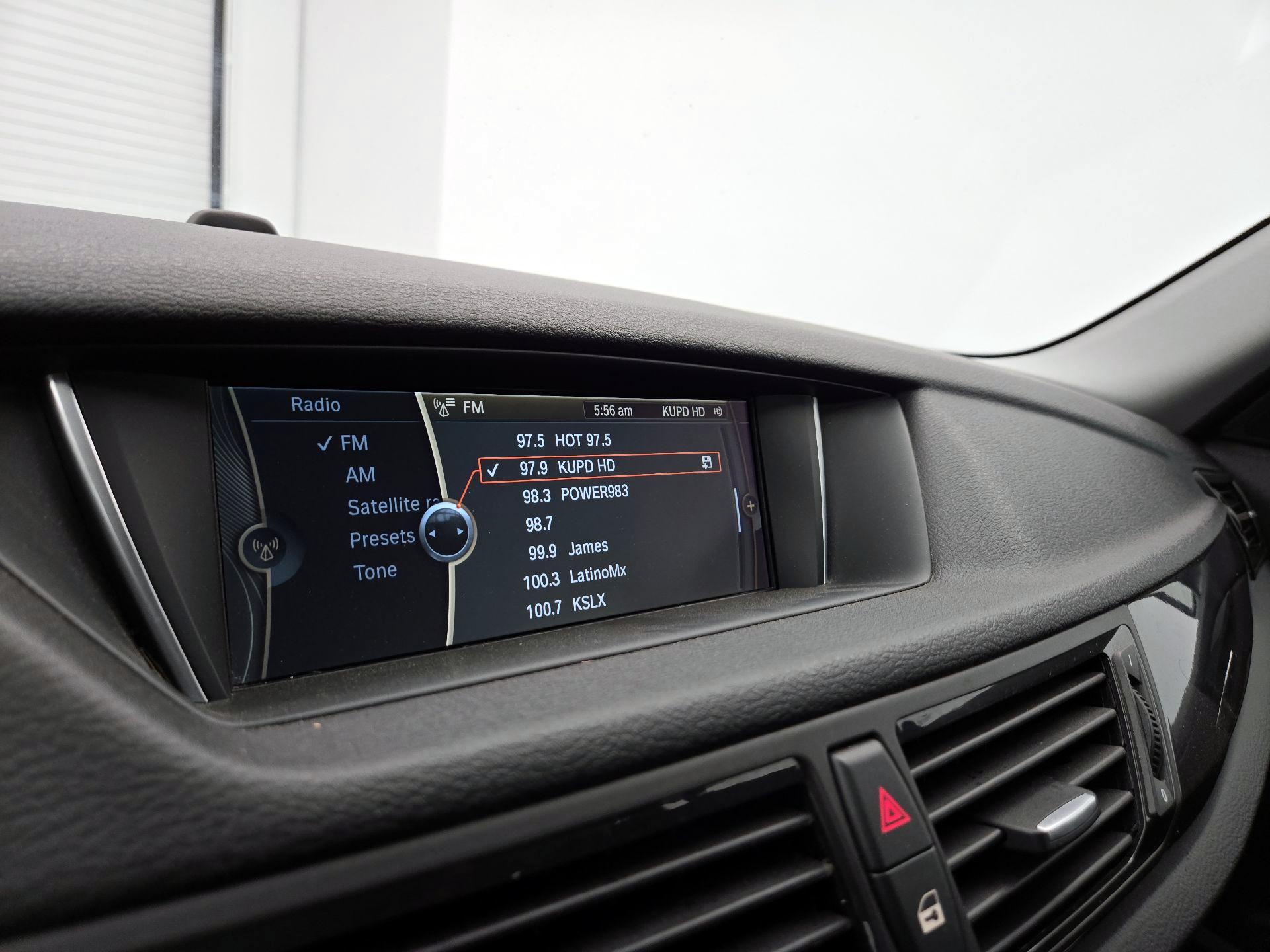 Thumbnail: 2014 BMW X1 - 16