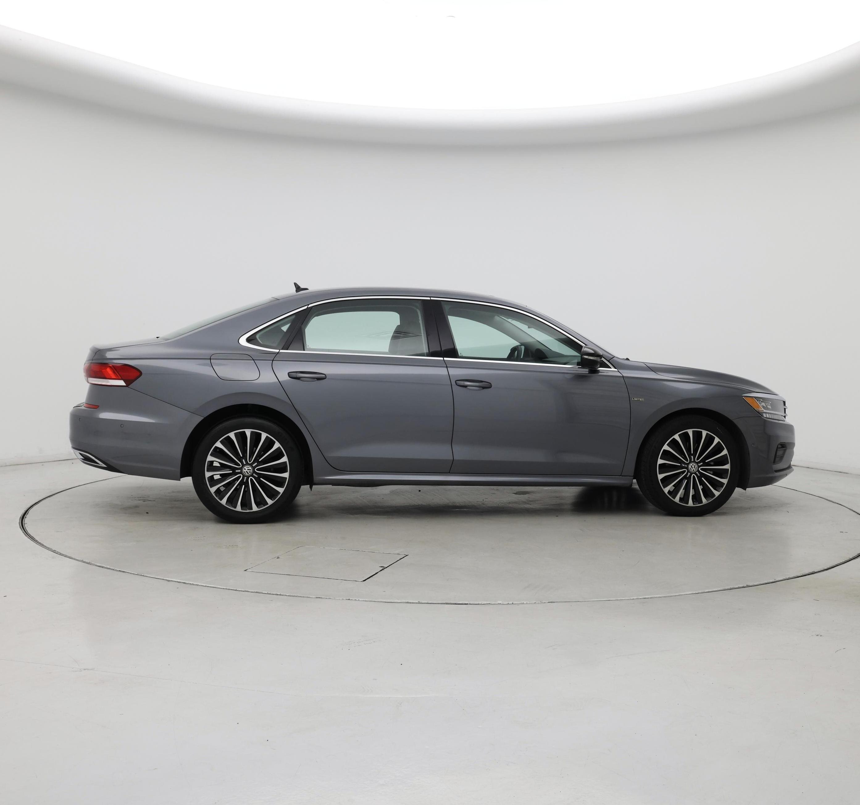 Thumbnail: 2022 Volkswagen Passat - 7