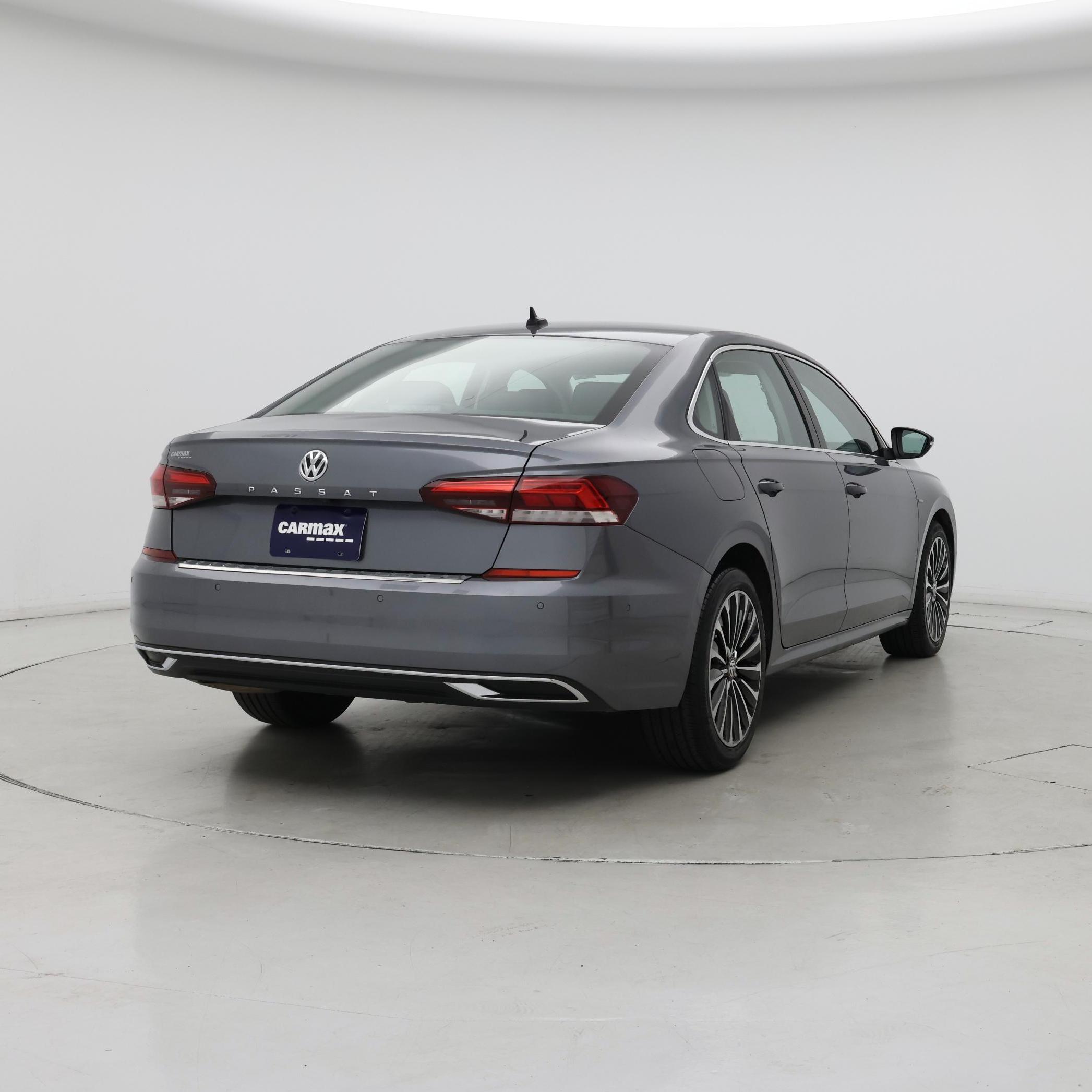 Thumbnail: 2022 Volkswagen Passat - 8