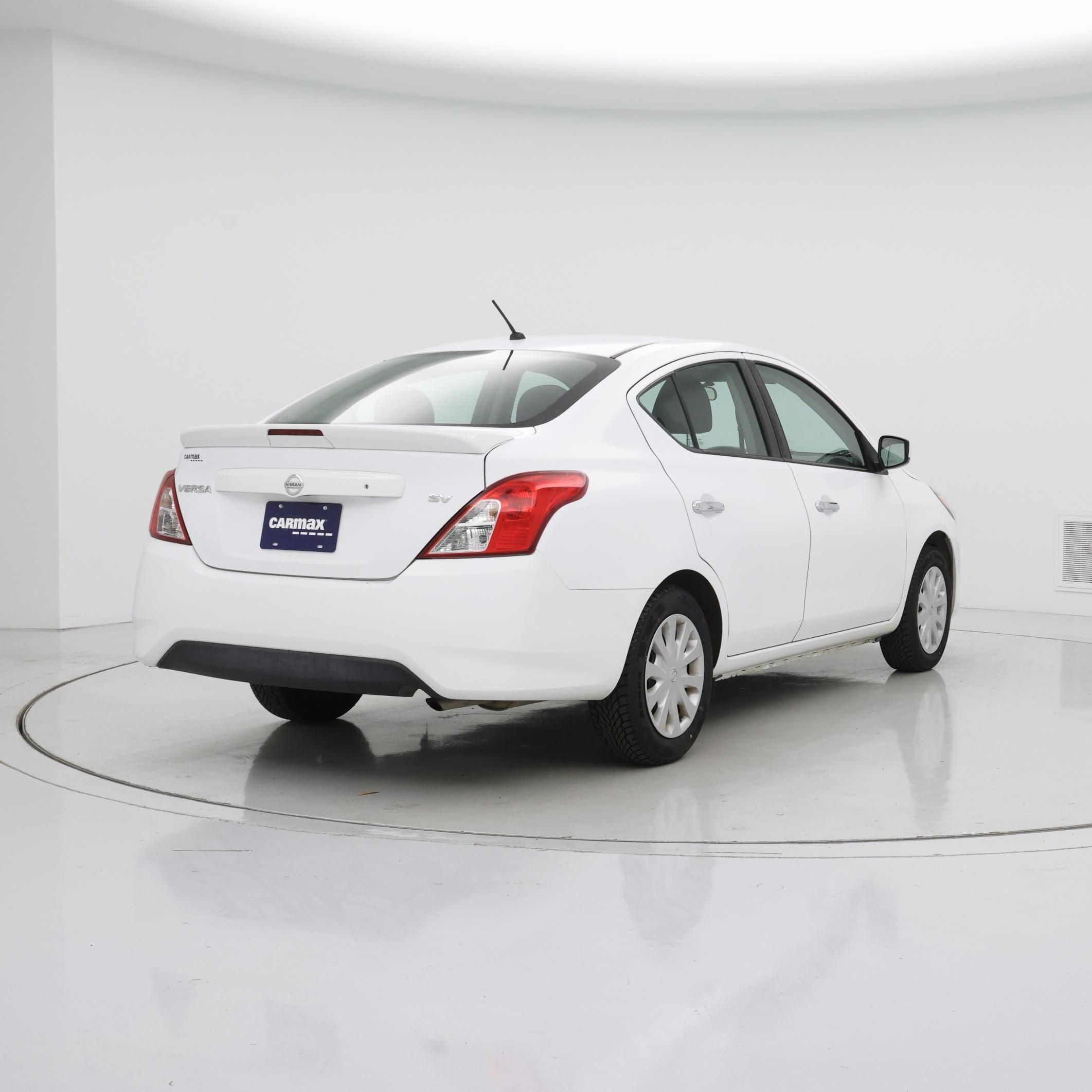 Thumbnail: 2018 Nissan Versa - 8