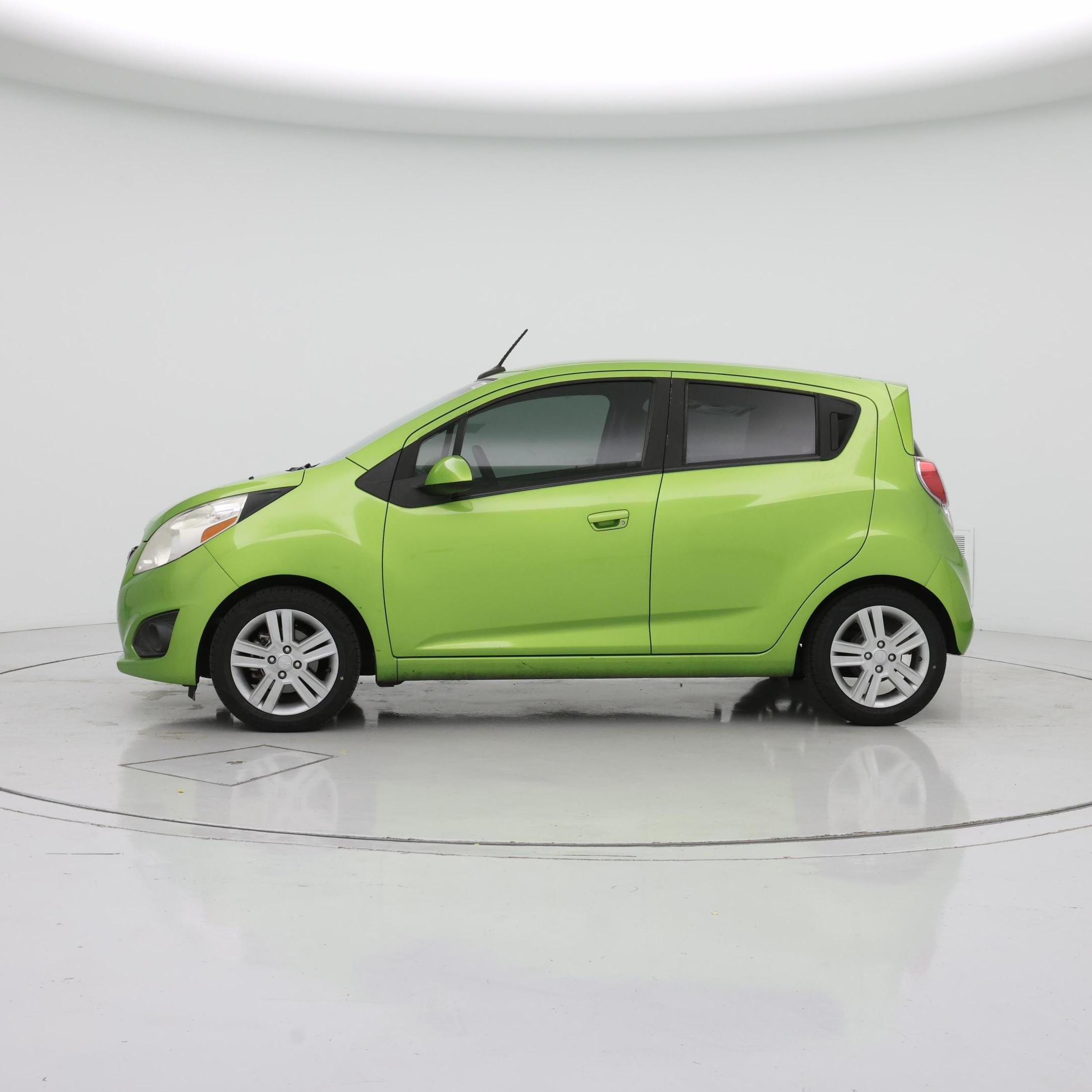 Thumbnail: 2014 Chevrolet Spark - 3