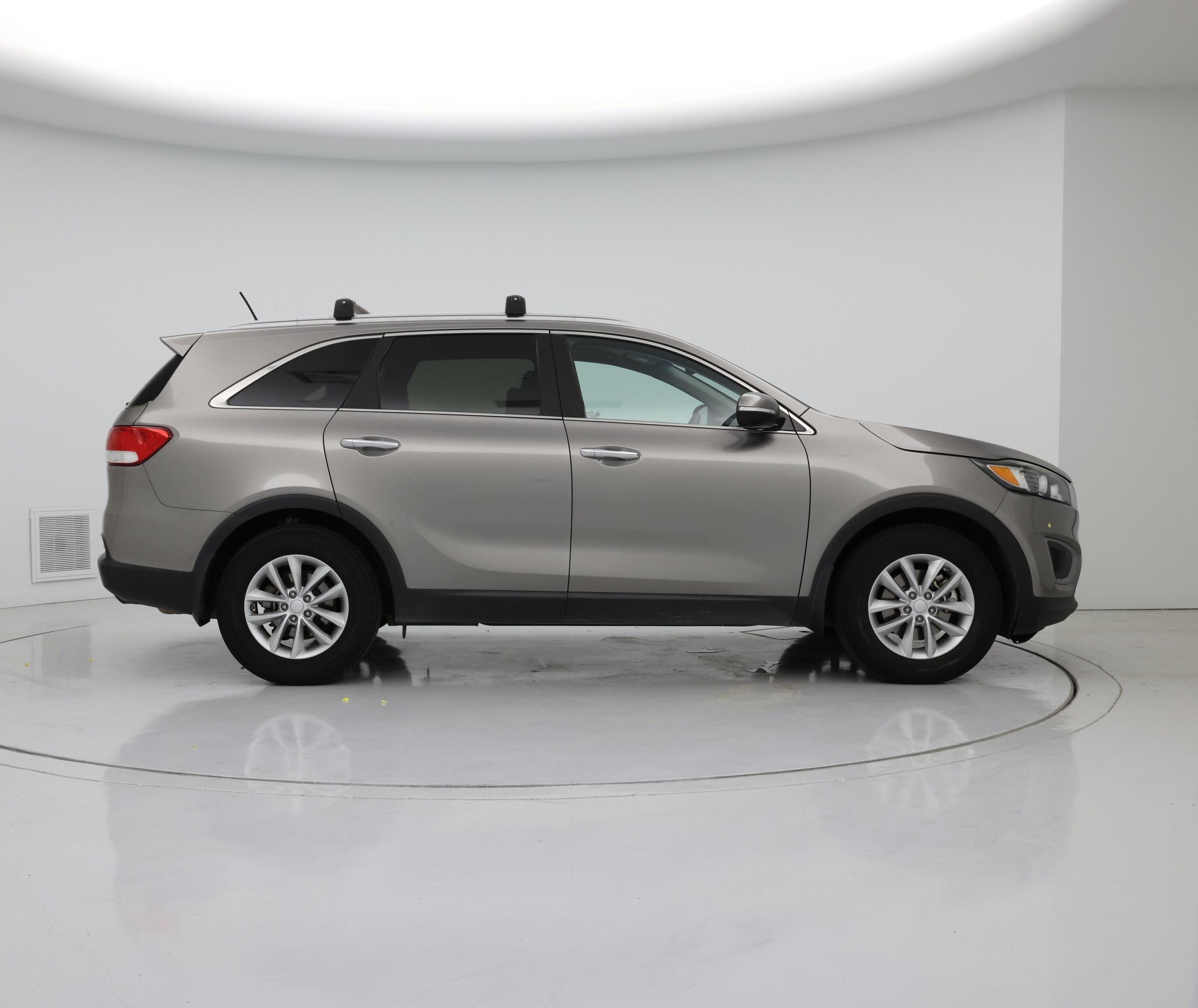 Thumbnail: 2017 Kia Sorento - 7